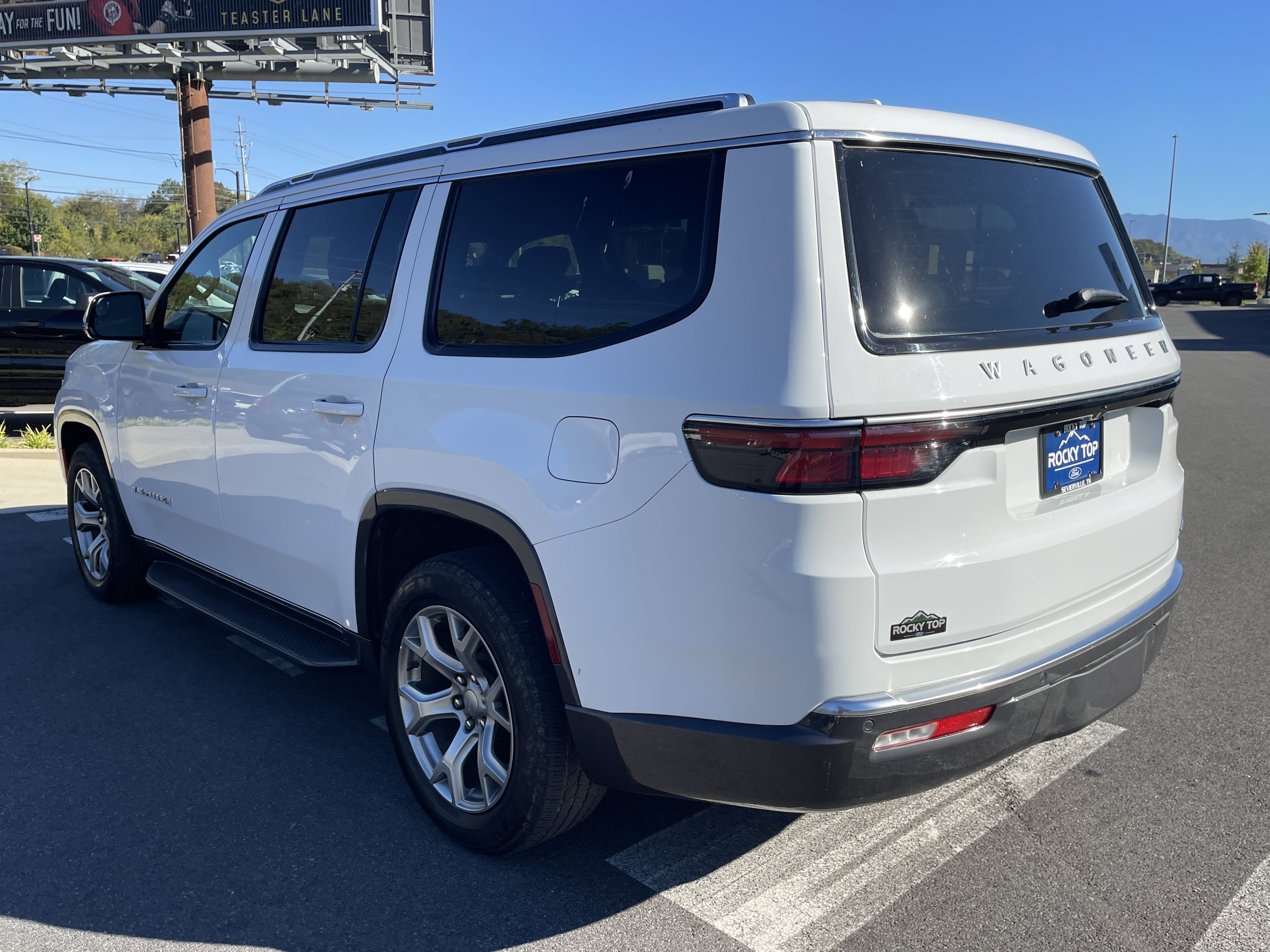 2022 Jeep Wagoneer Series II