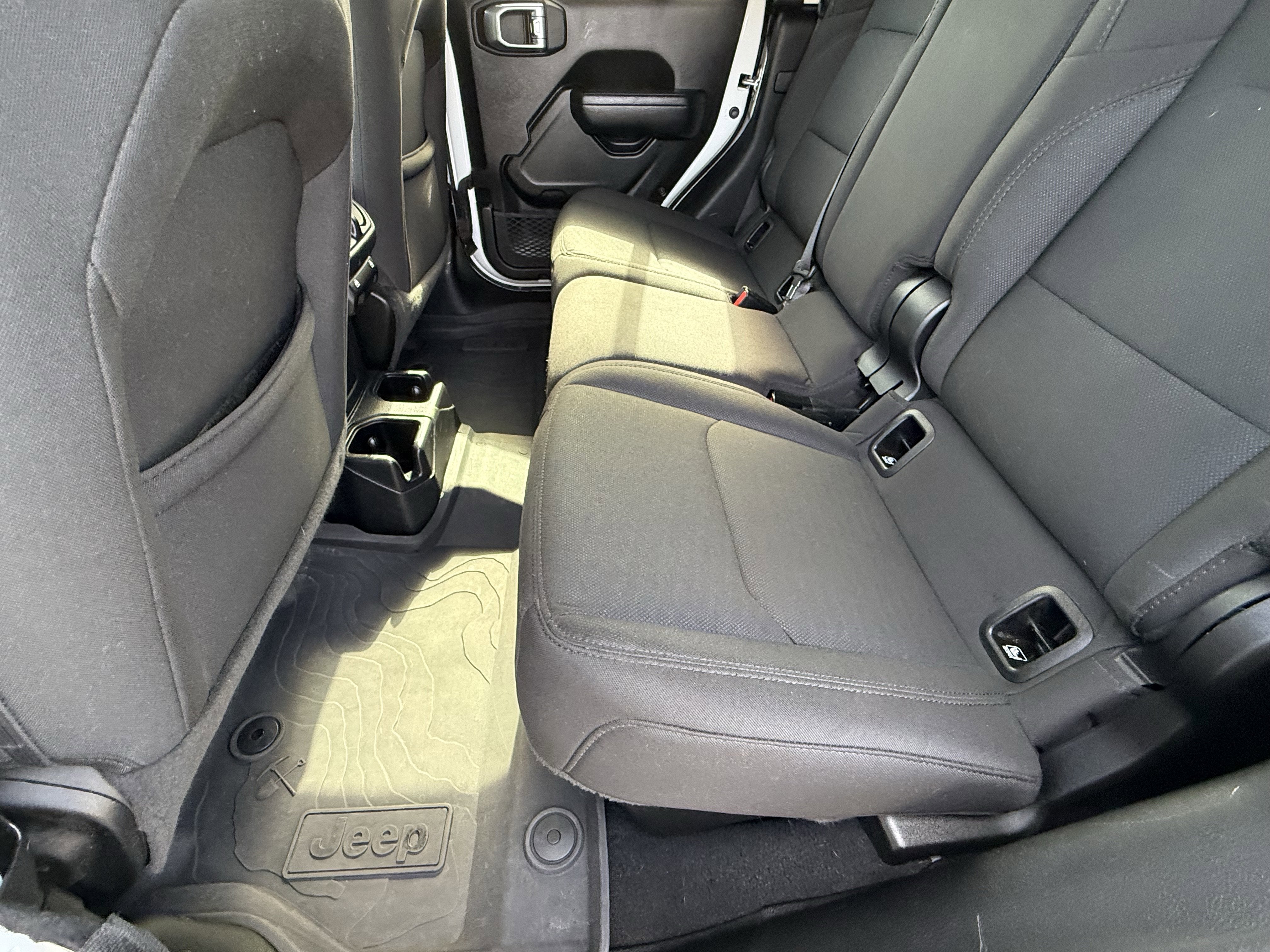 2022 Jeep Gladiator Sport S