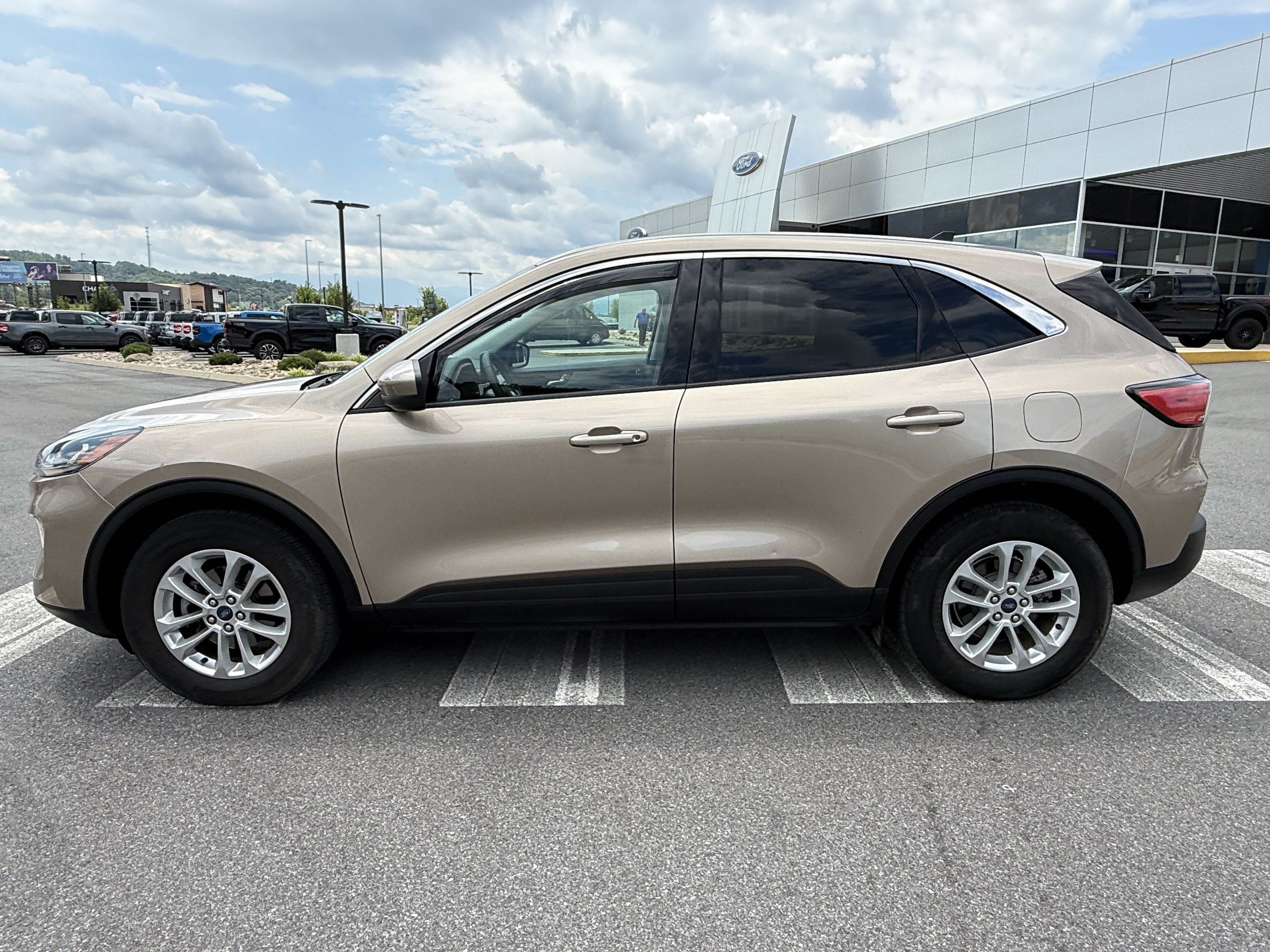2021 Ford Escape SE