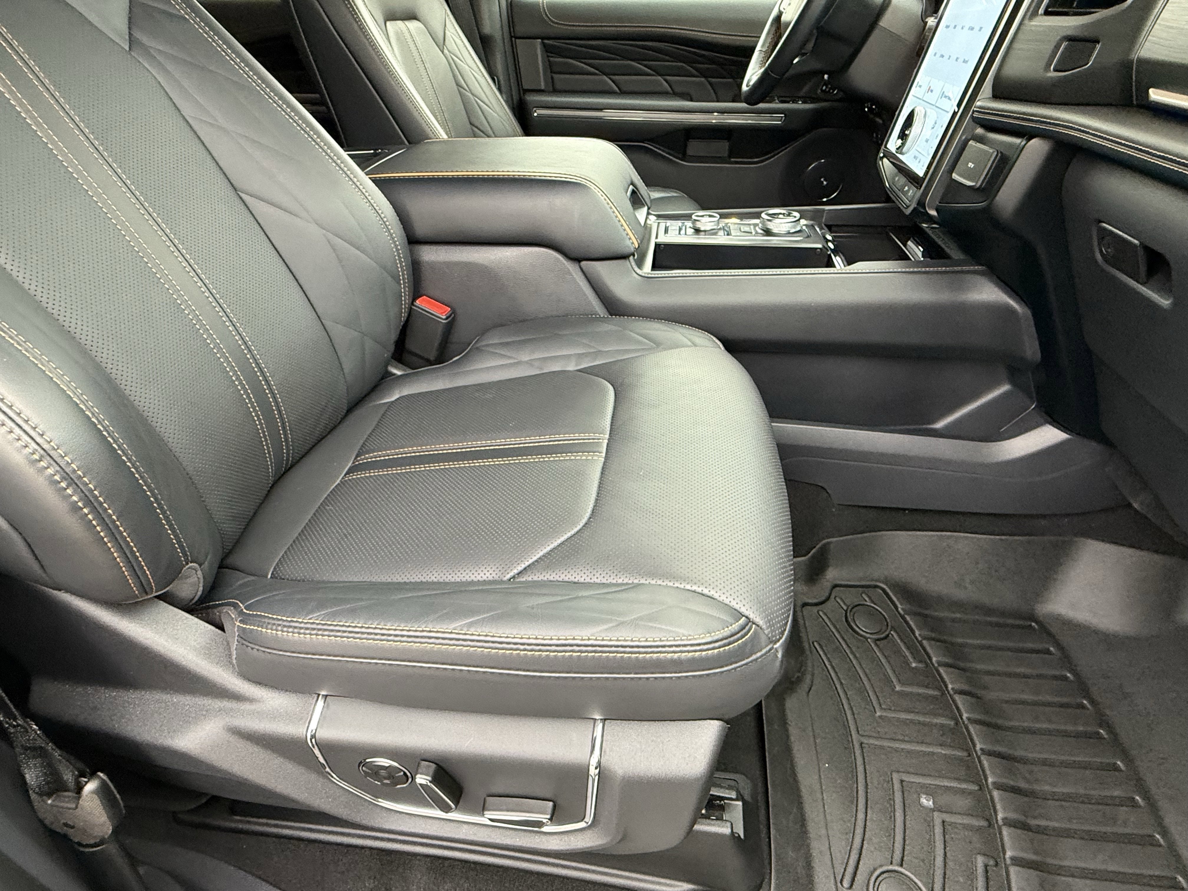 2024 Ford Expedition Max Platinum