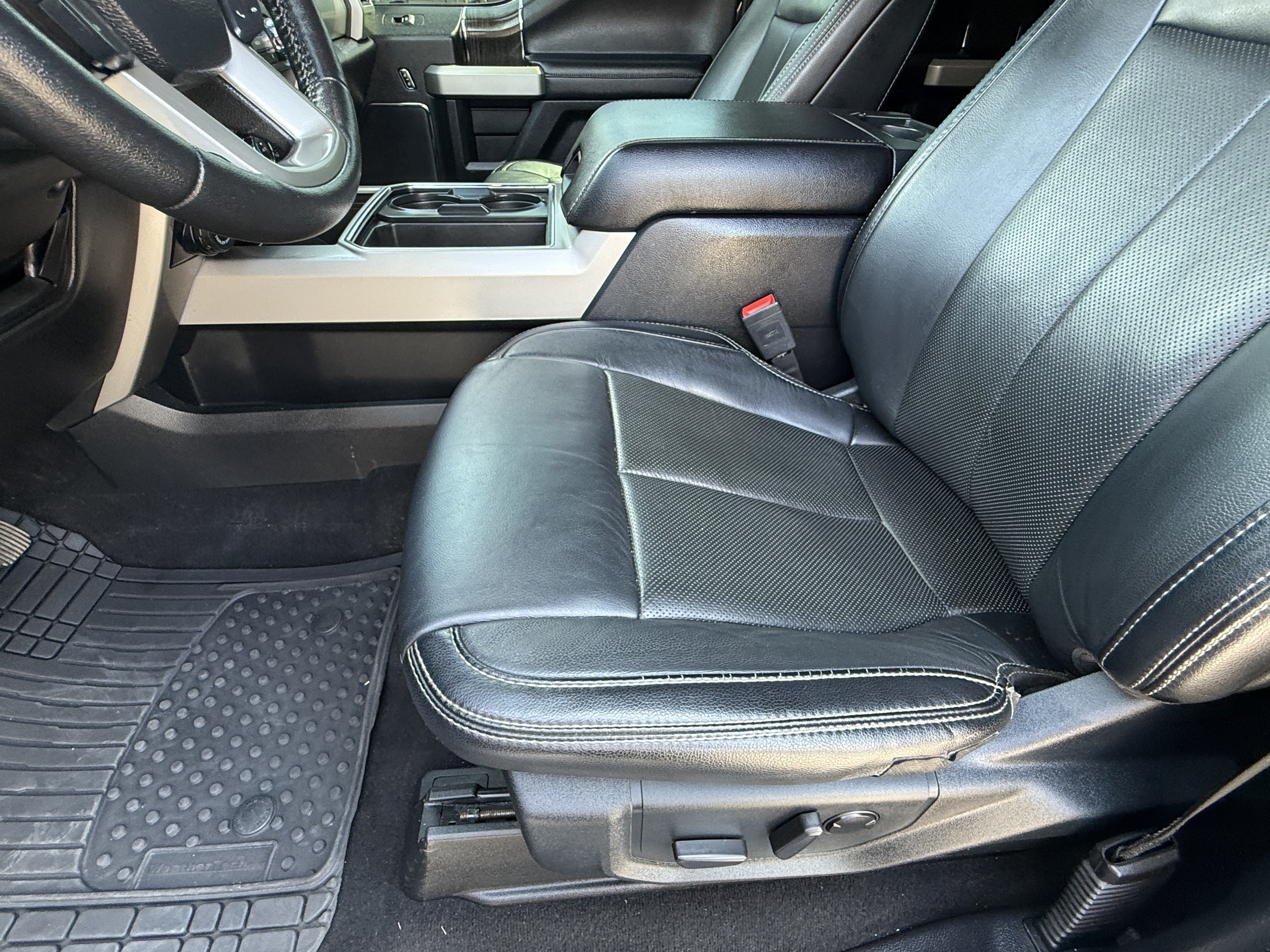 2020 Ford Super Duty F-250 SRW LARIAT
