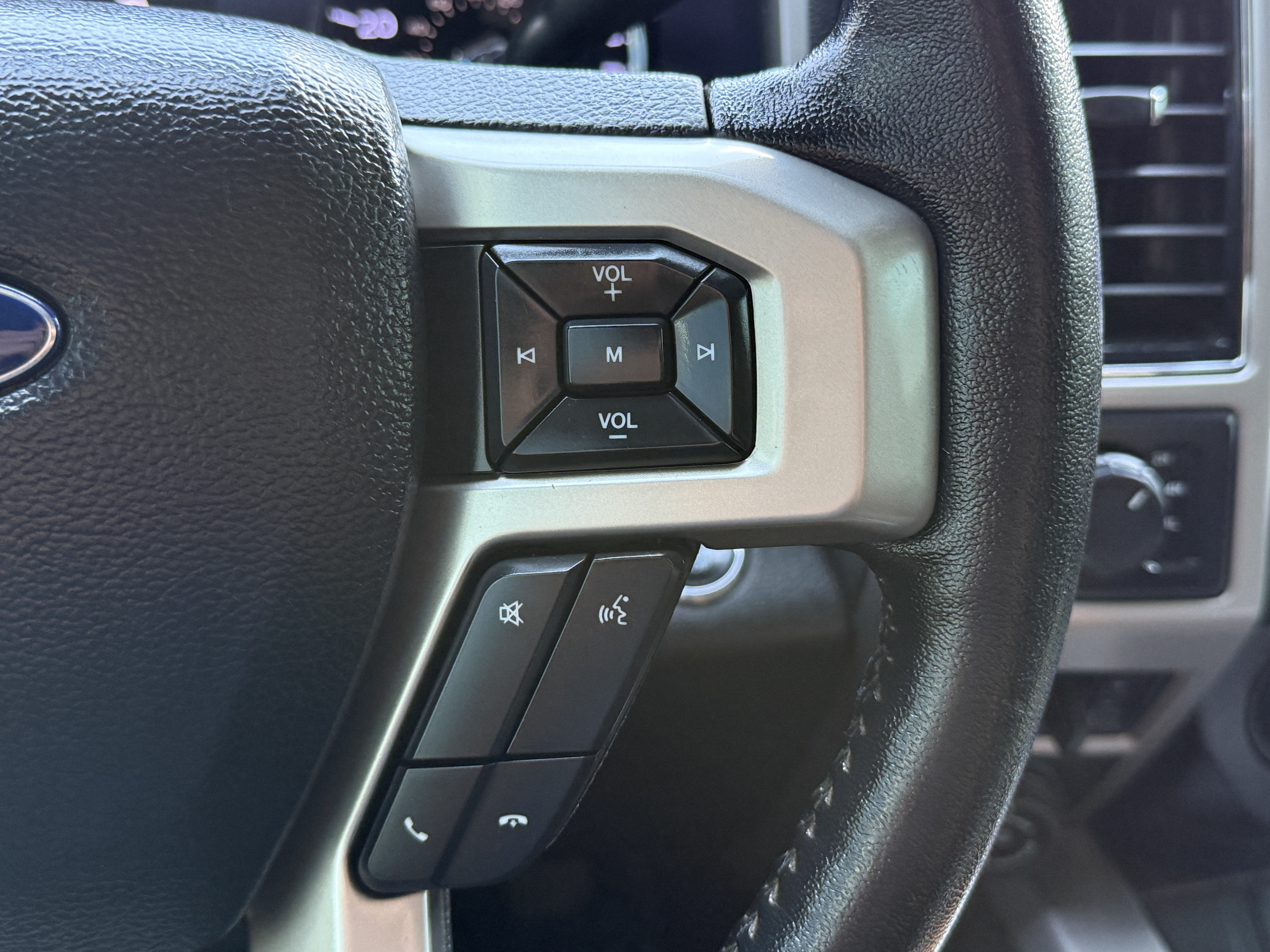 2020 Ford Super Duty F-250 SRW LARIAT