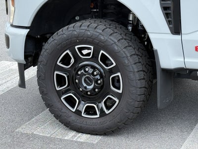 2026 Ford Super Duty F-250 SRW Platinum