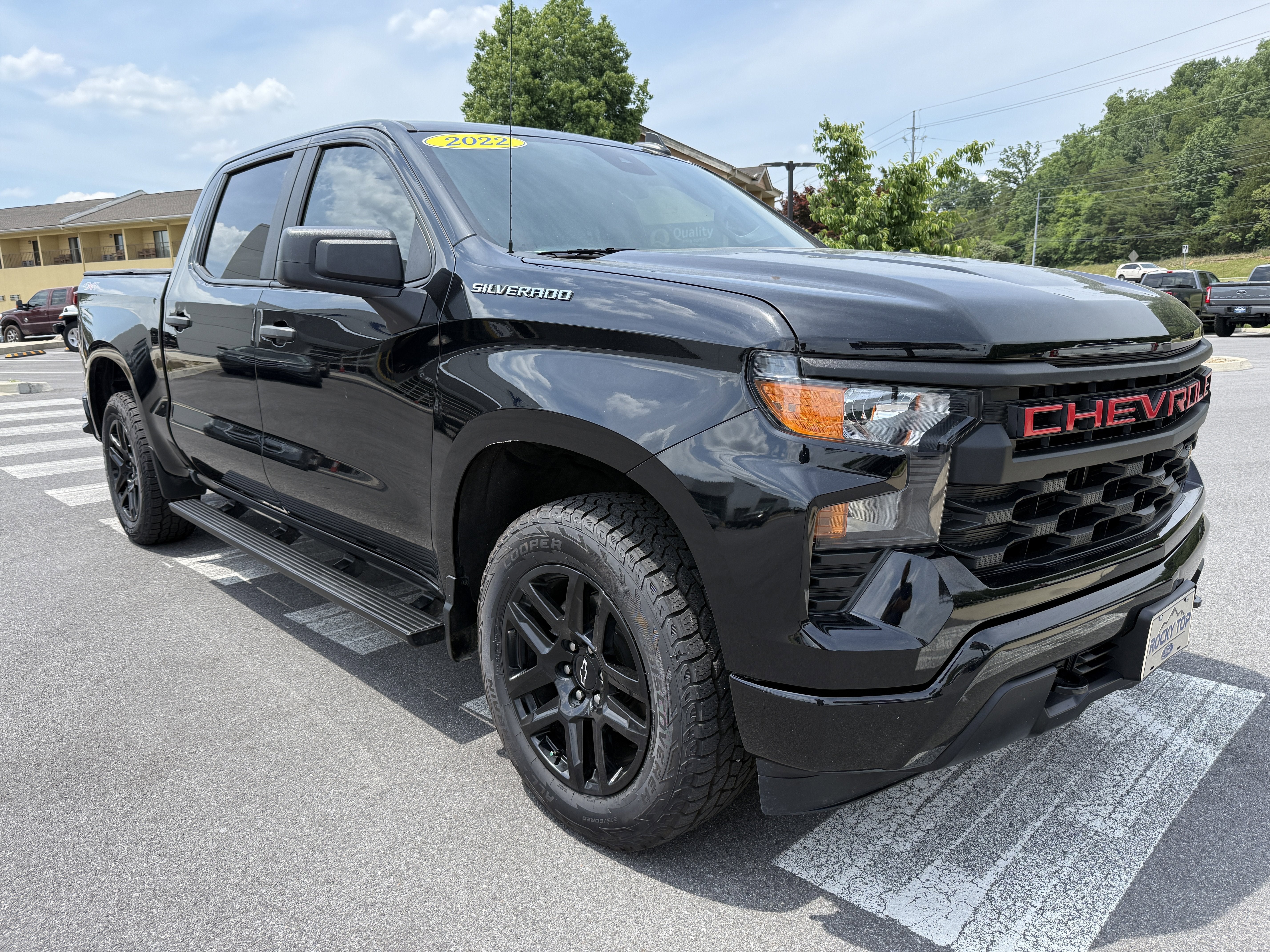 2022 Chevrolet Silverado 1500 Custom
