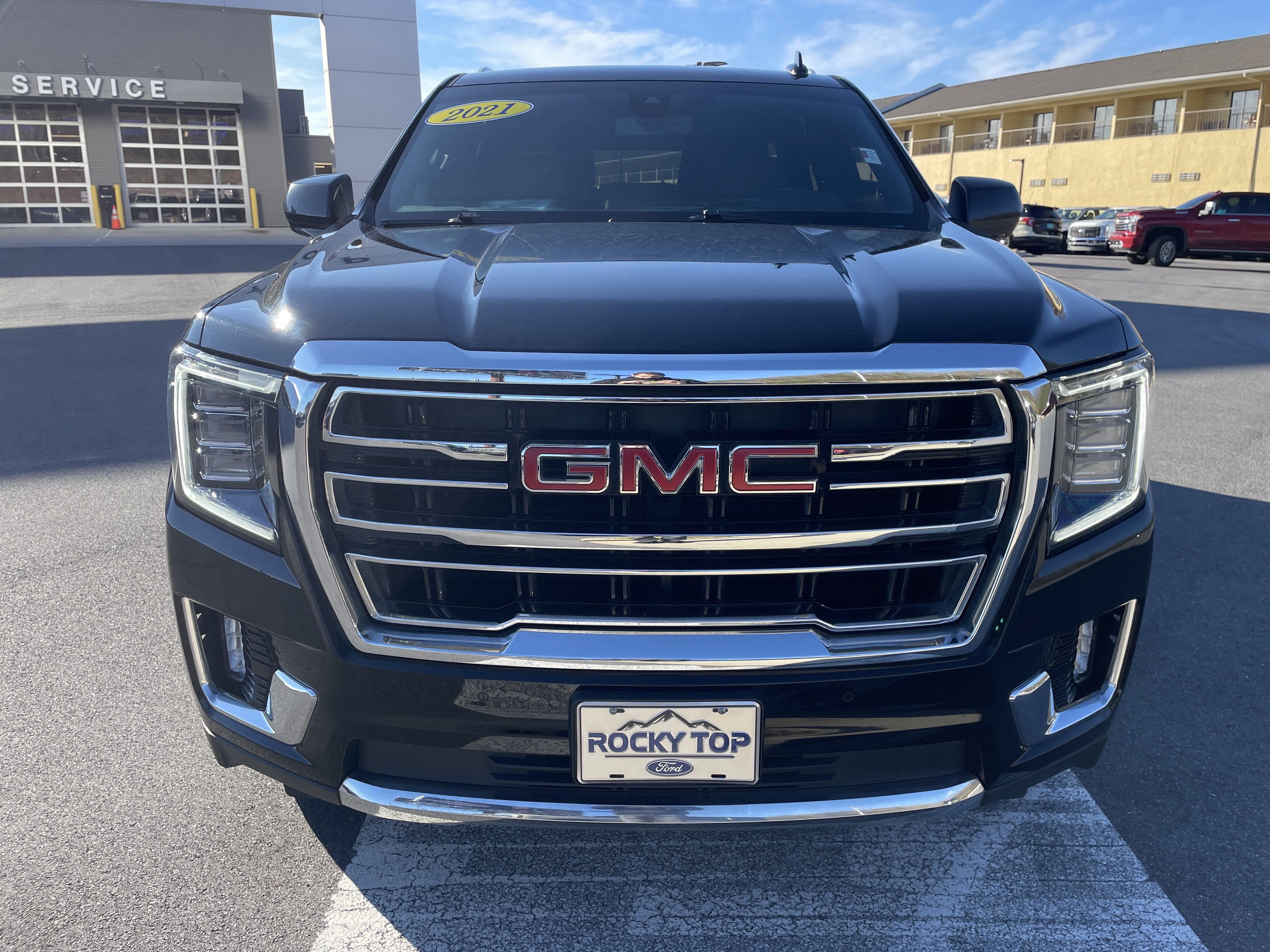 2021 GMC Yukon SLT