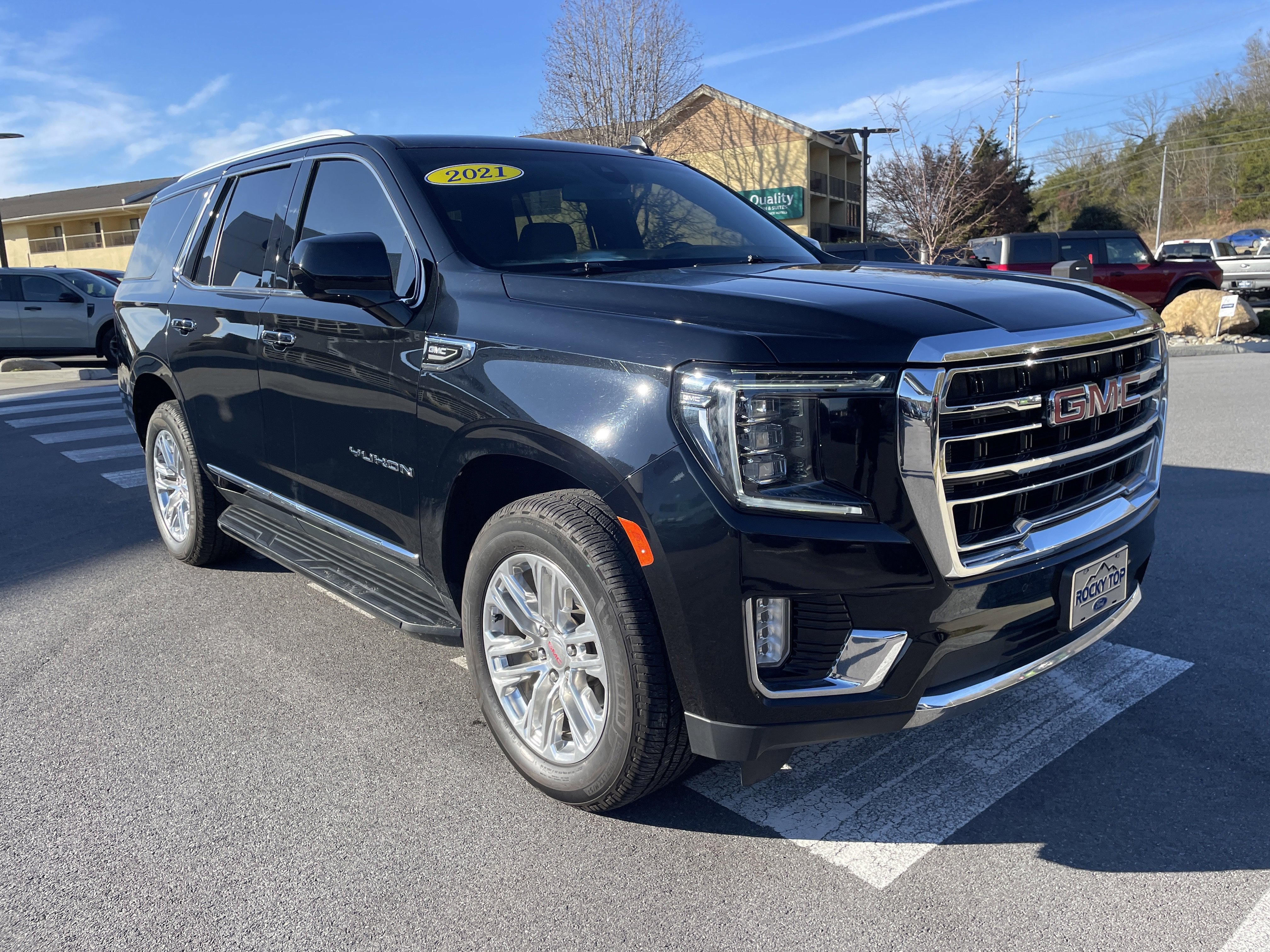 2021 GMC Yukon SLT