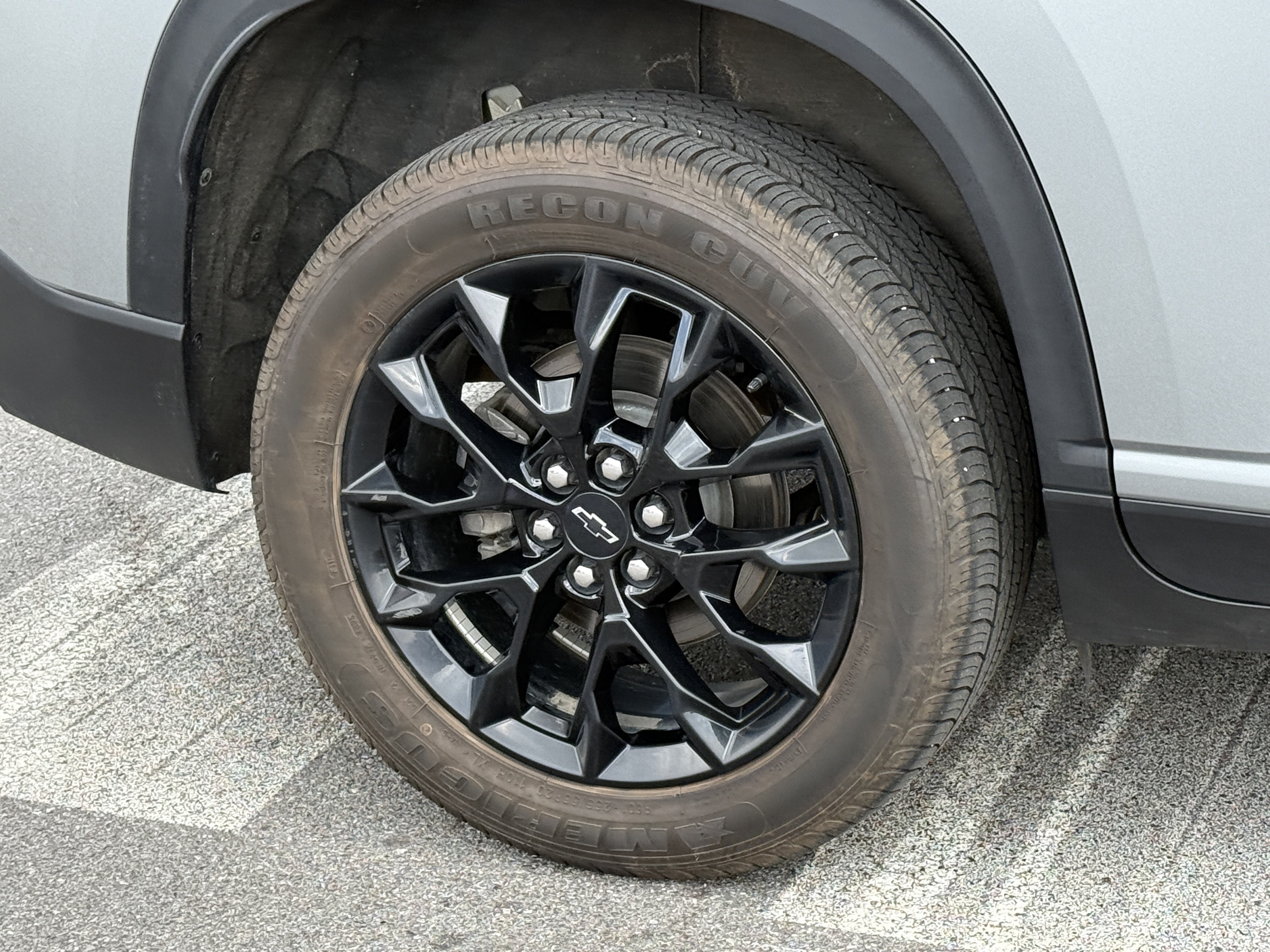 2024 Chevrolet Traverse FWD LT