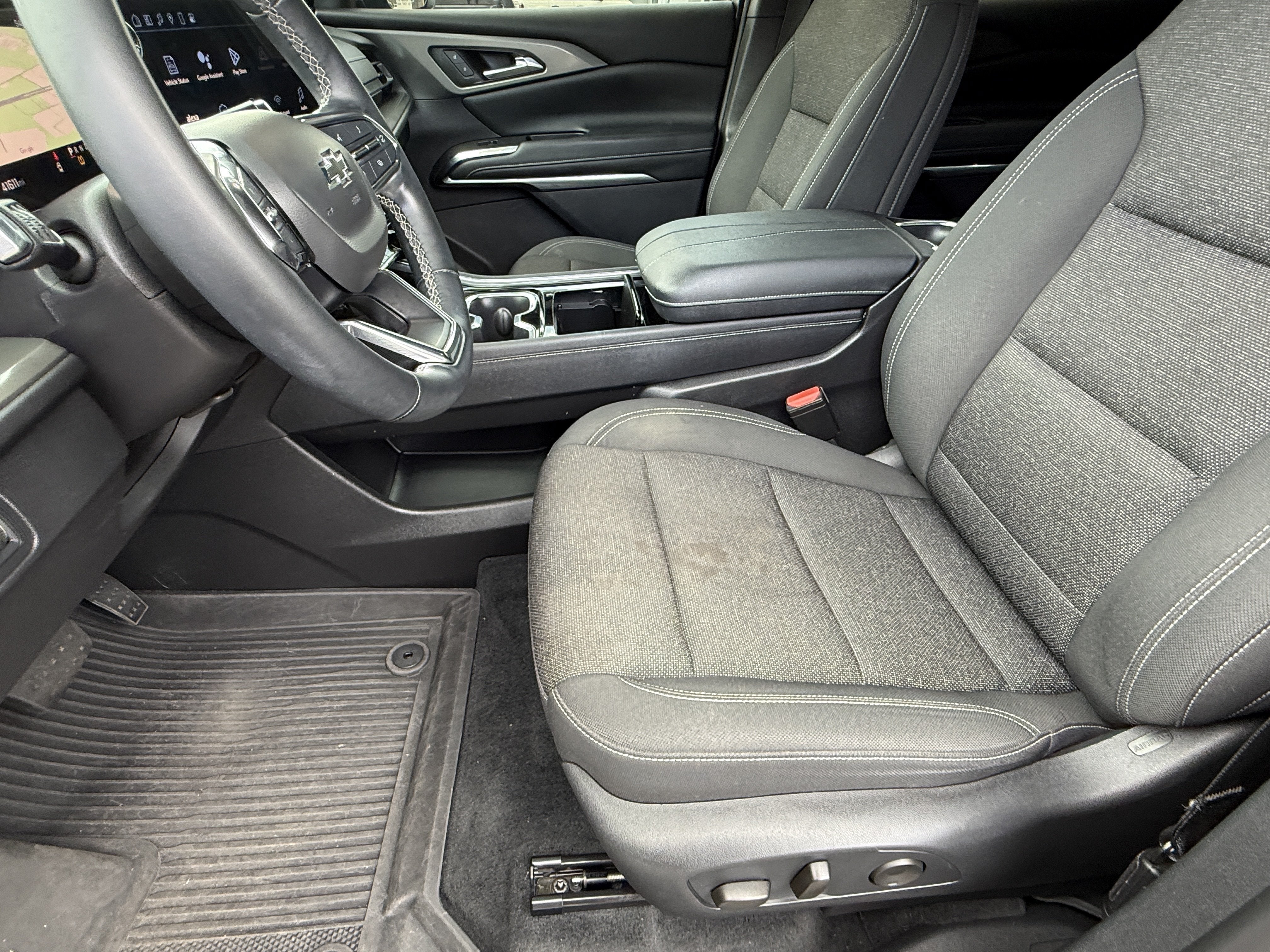 2024 Chevrolet Traverse FWD LT