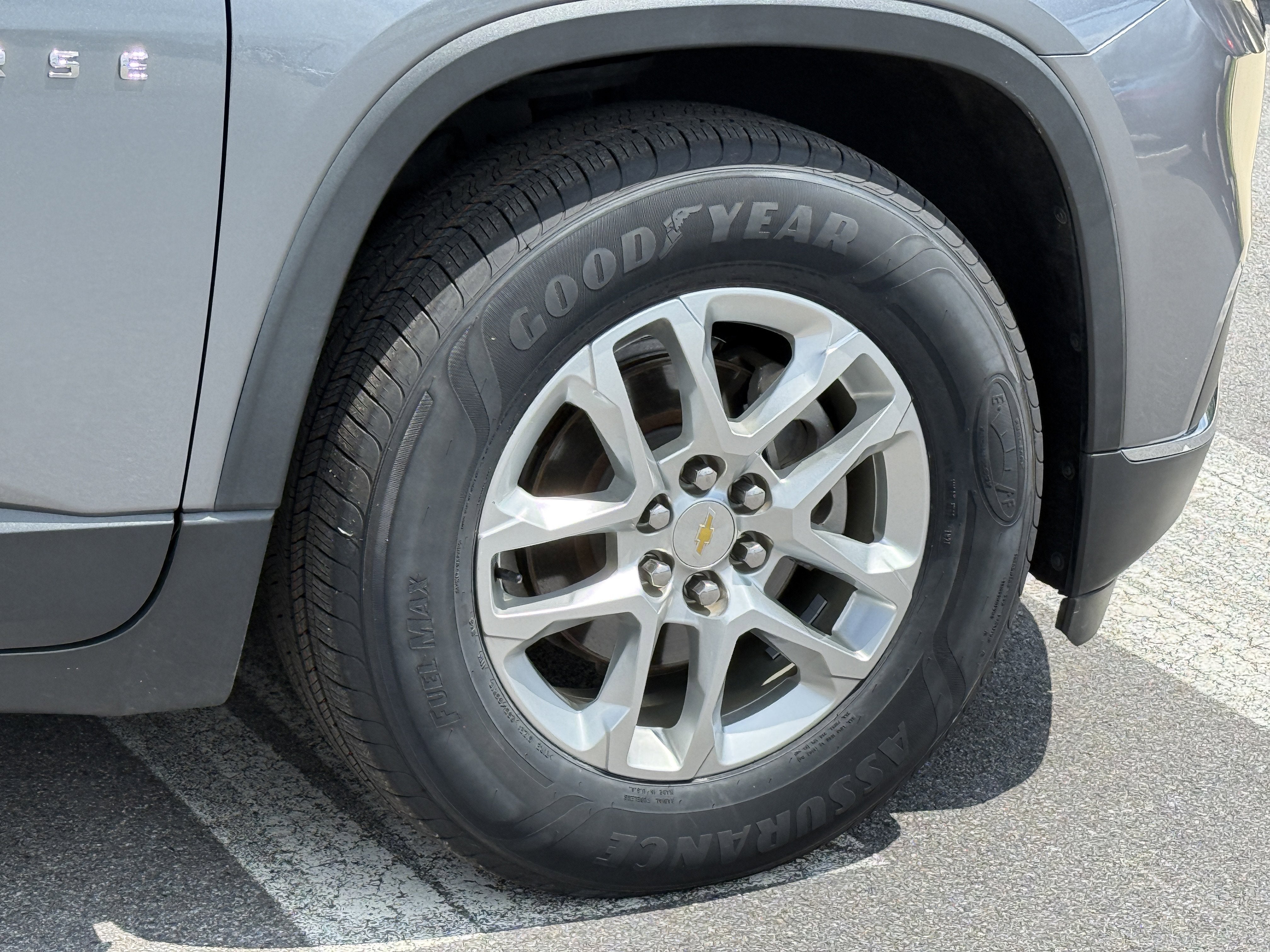 2020 Chevrolet Traverse LT Cloth
