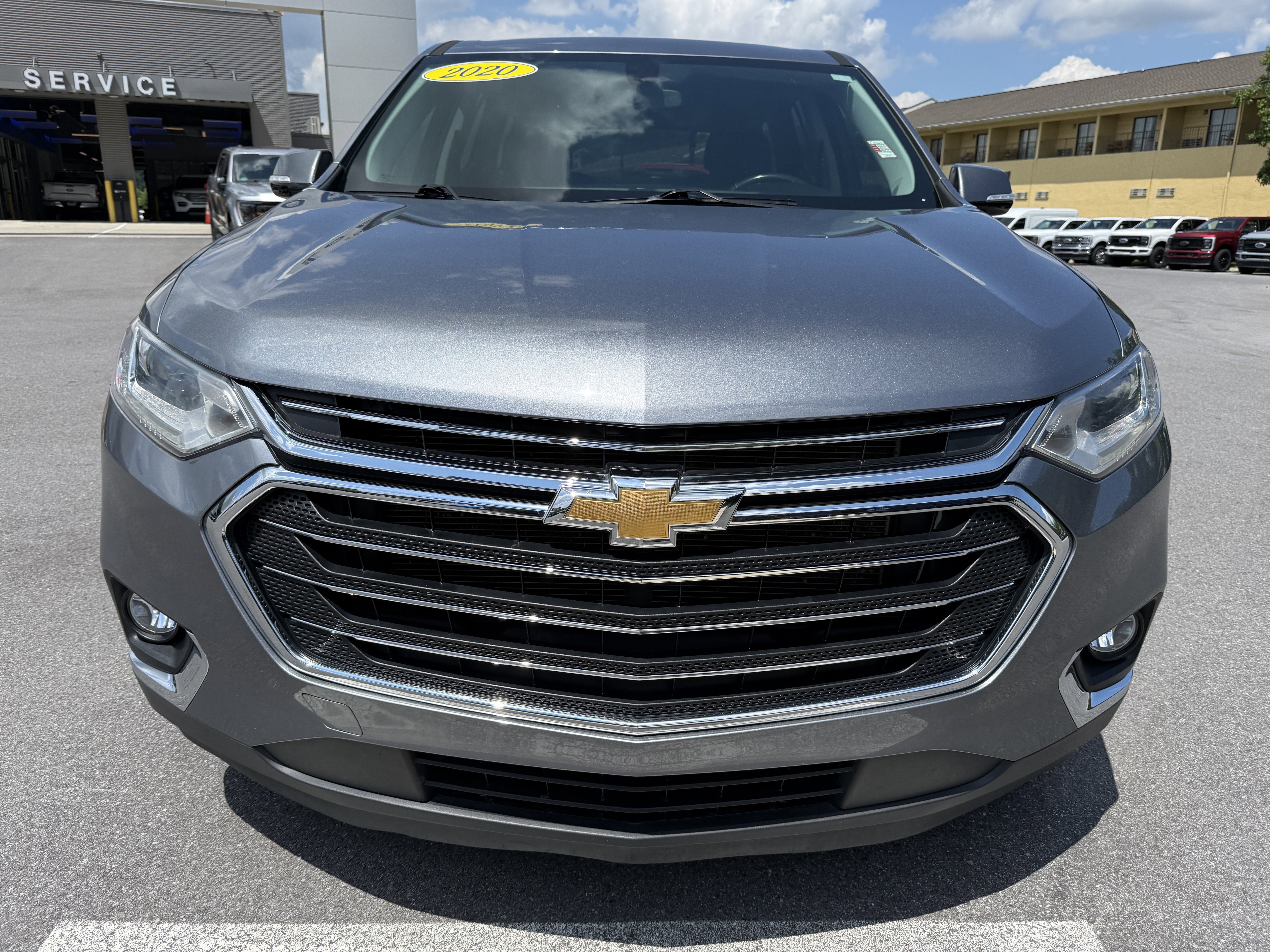 2020 Chevrolet Traverse LT Cloth