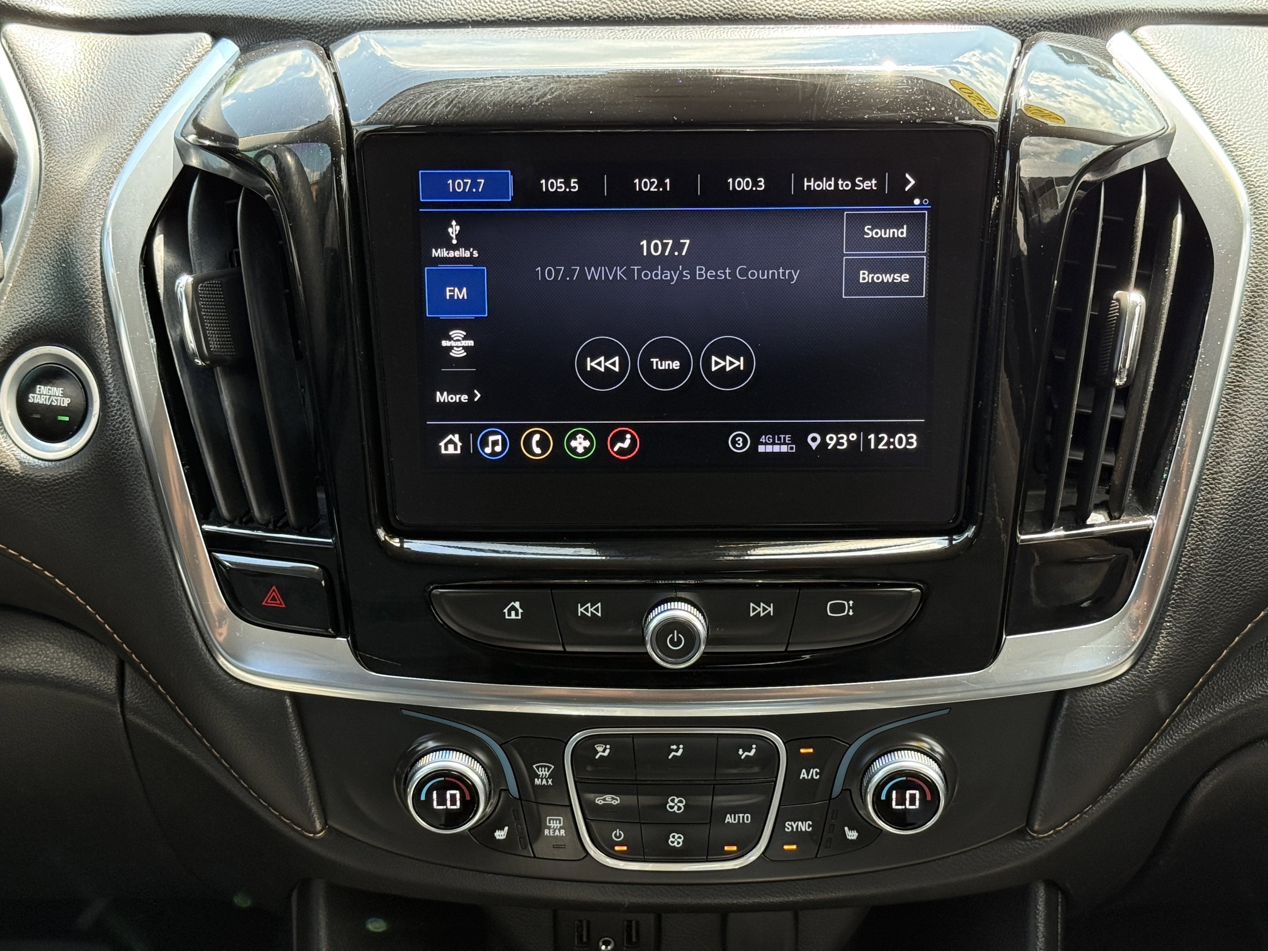 2020 Chevrolet Traverse LT Cloth