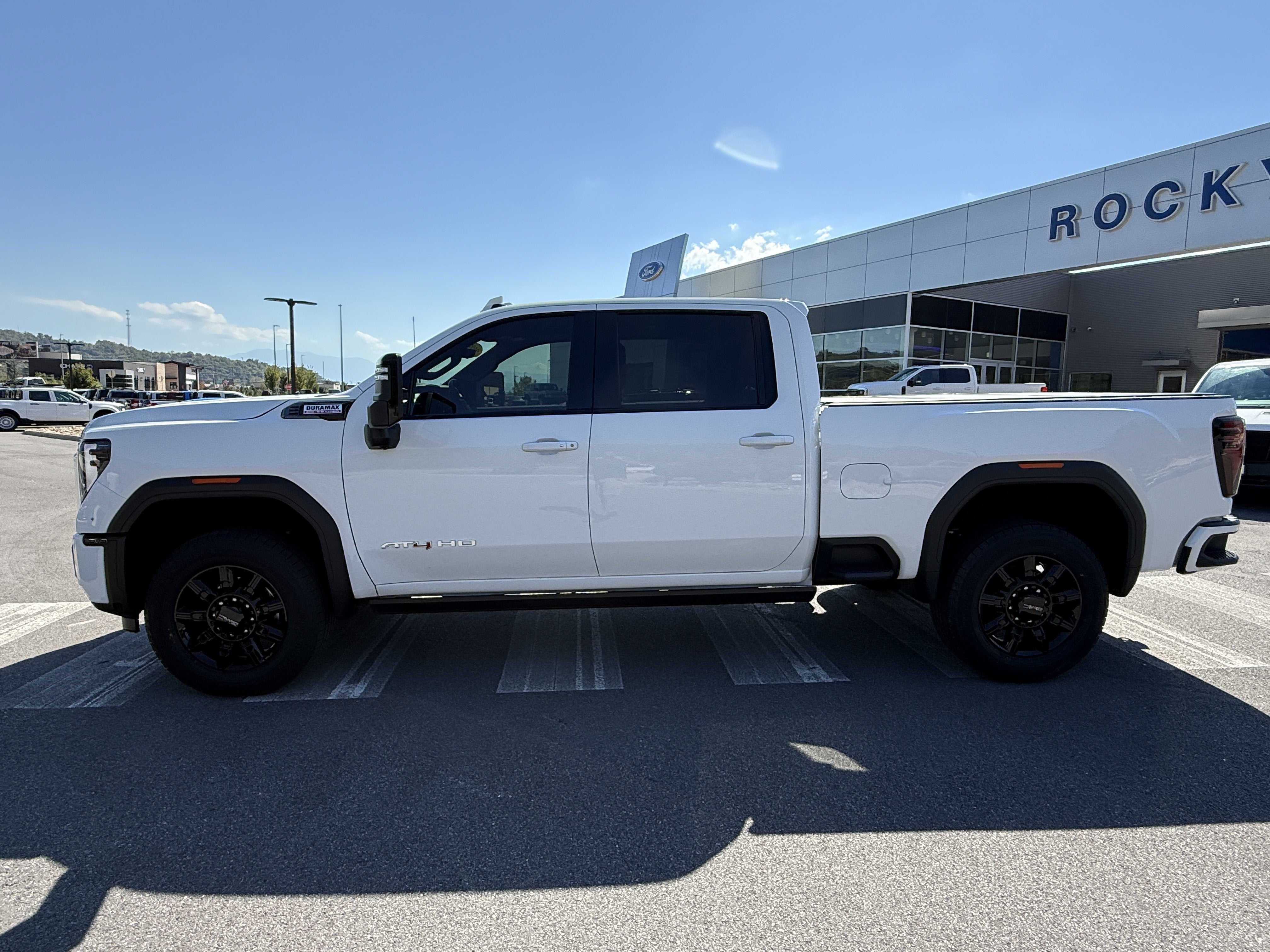 2025 GMC Sierra 2500HD AT4