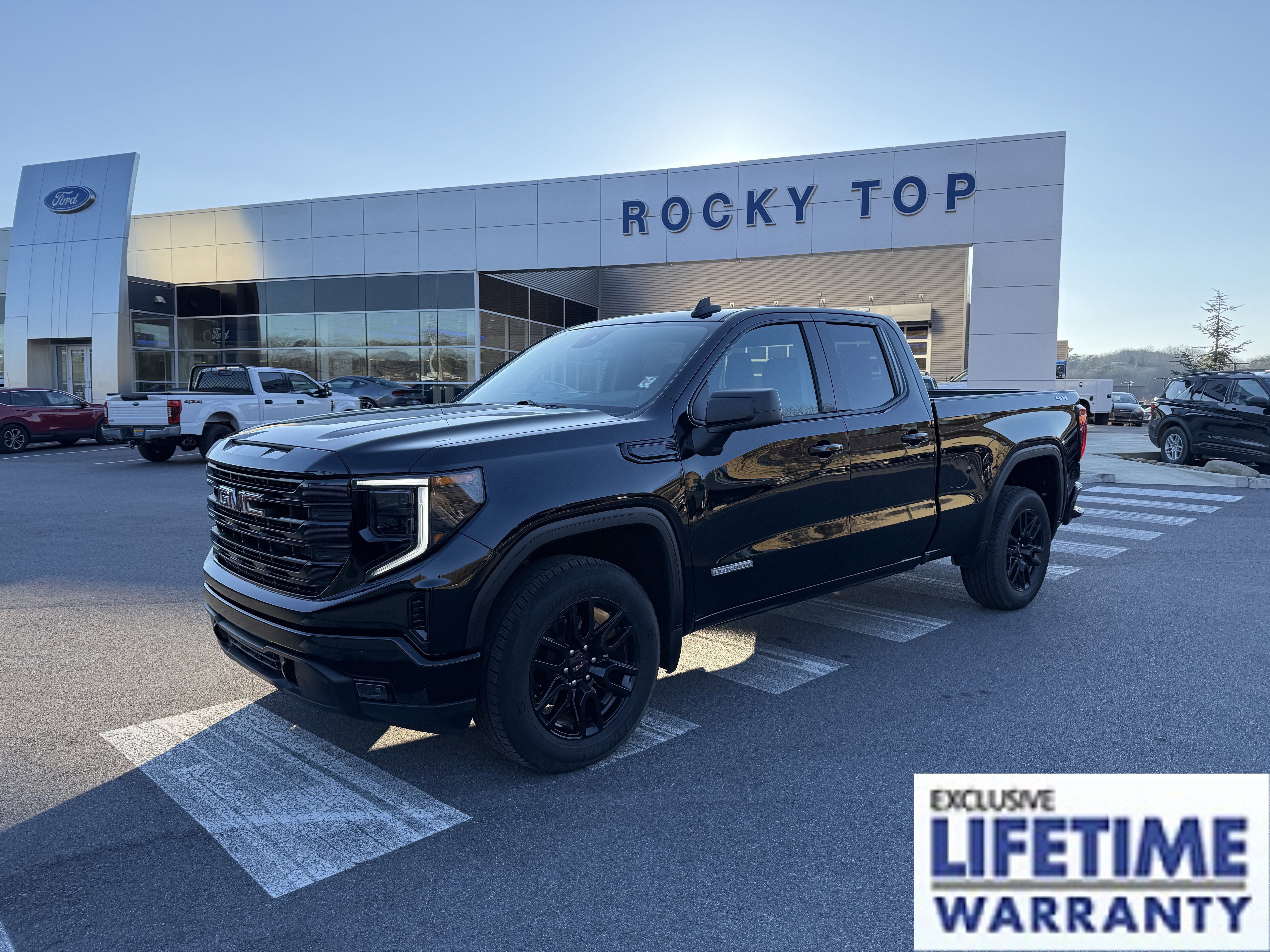 2024 GMC Sierra 1500 Elevation