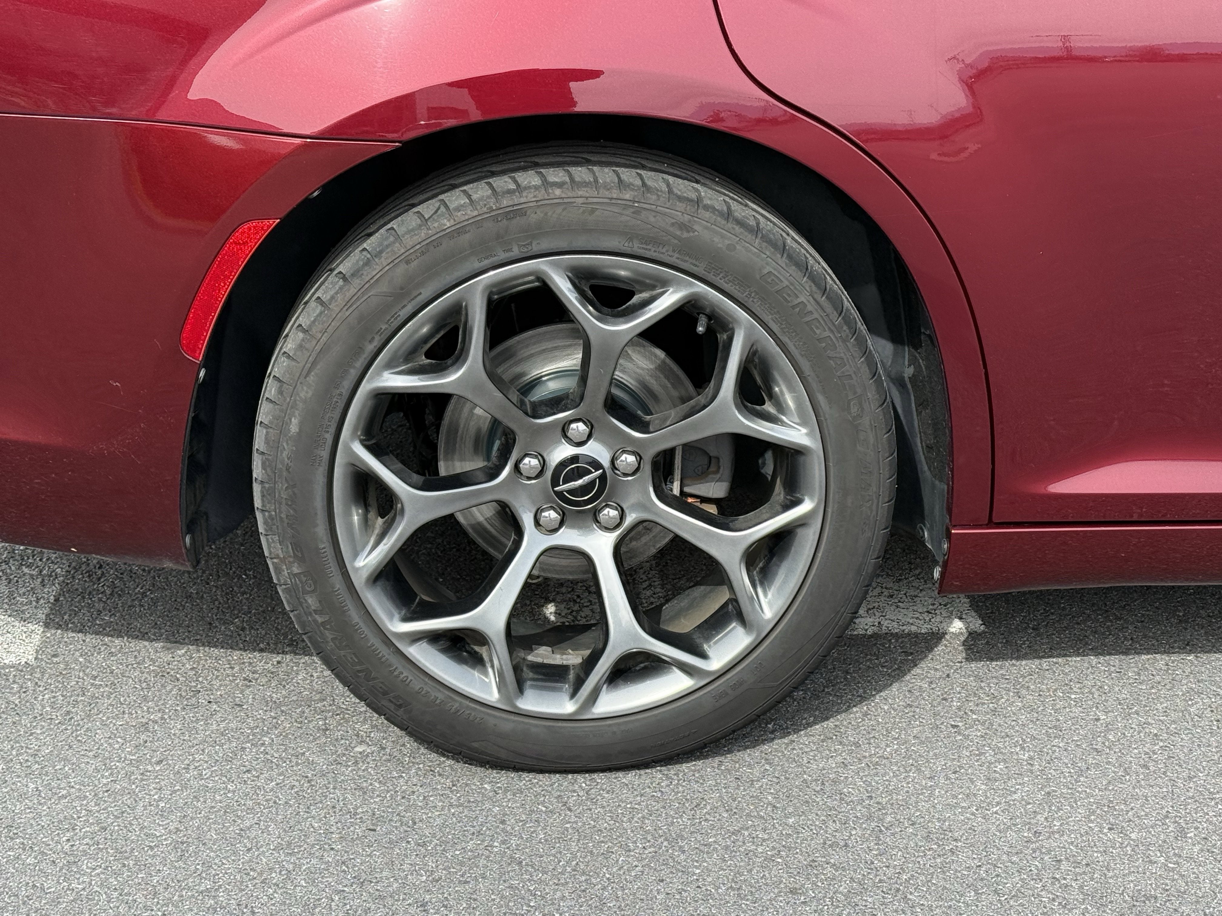 2018 Chrysler 300 Touring