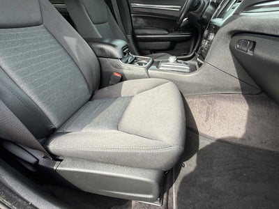 2018 Chrysler 300 Touring