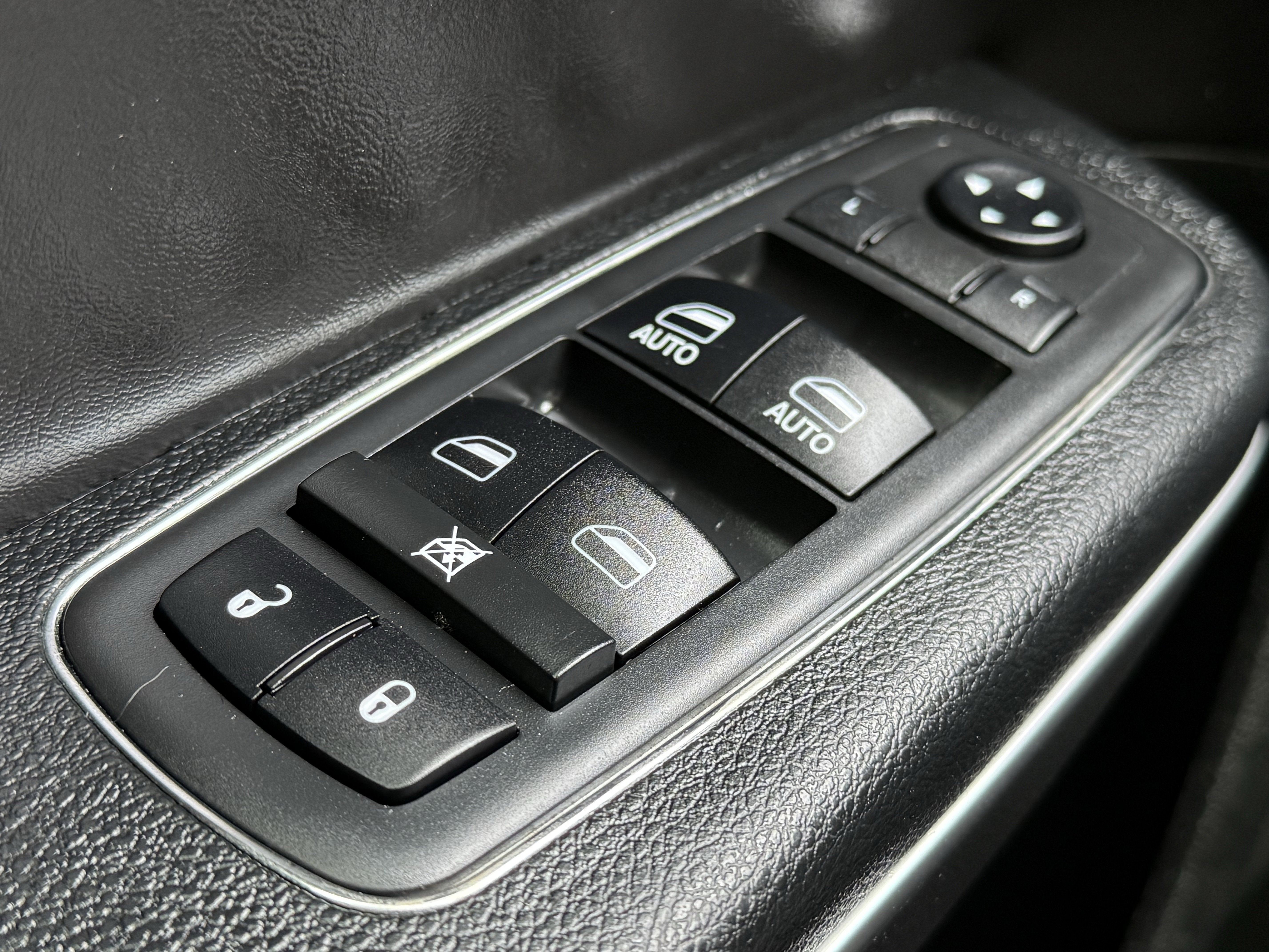 2018 Chrysler 300 Touring