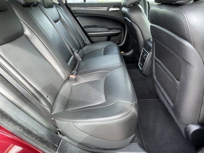 2022 Chrysler 300 Touring L