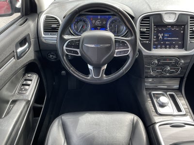 2022 Chrysler 300 Touring L