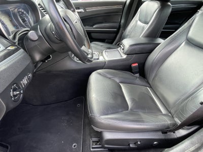 2022 Chrysler 300 Touring L