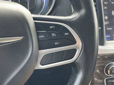 2022 Chrysler 300 Touring L