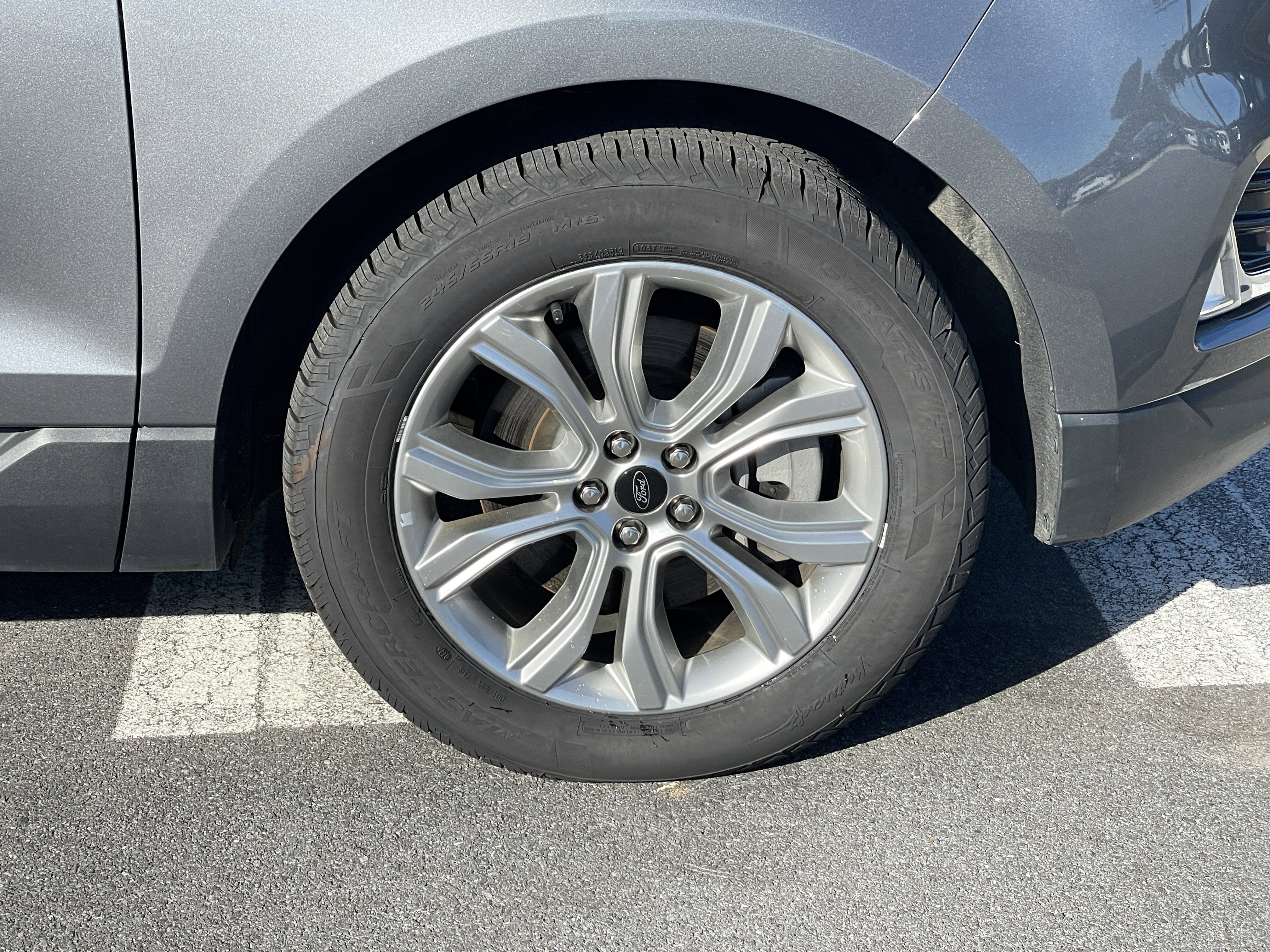 2024 Ford Edge Titanium