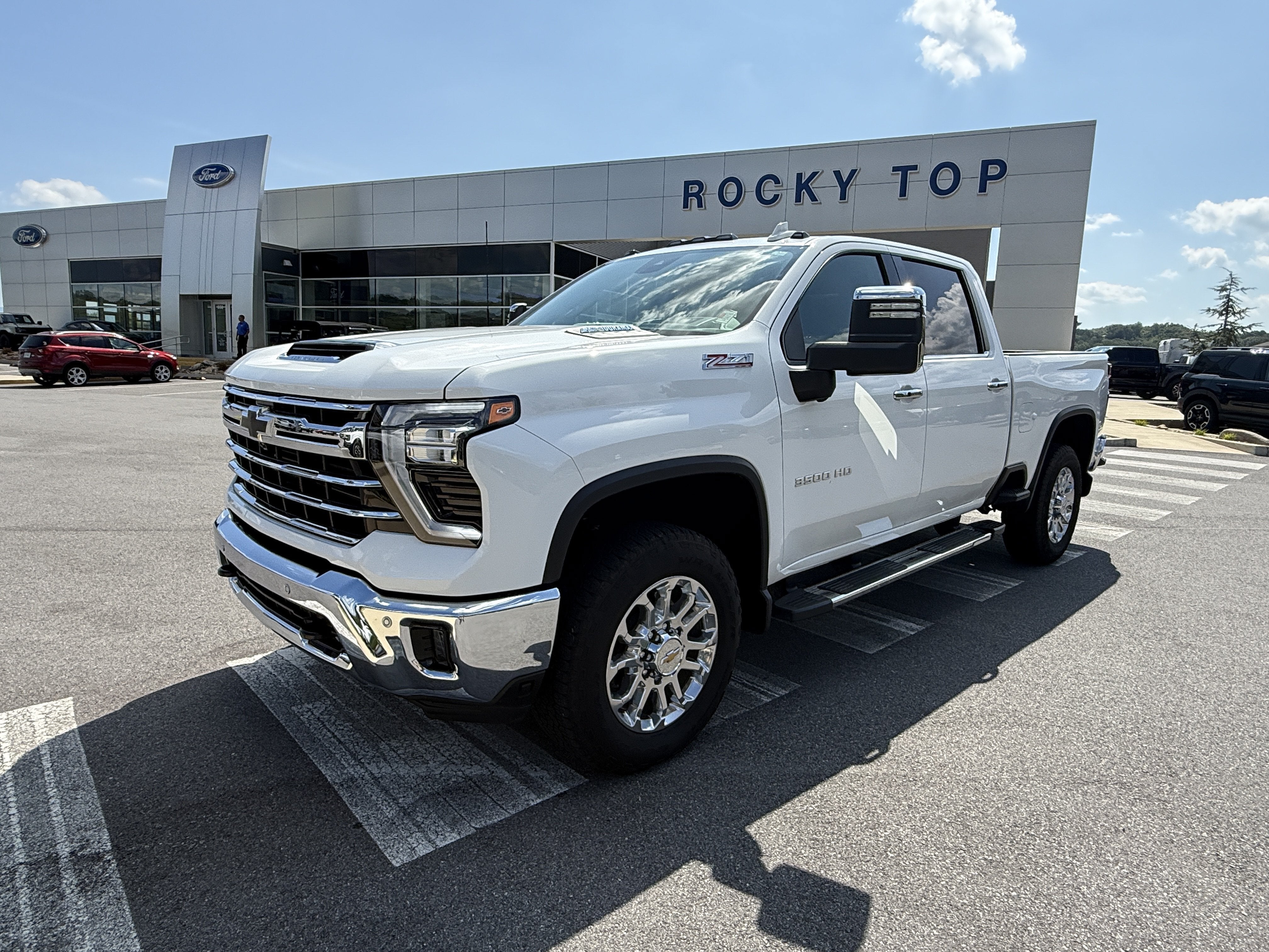 2025 Chevrolet Silverado 3500HD LTZ