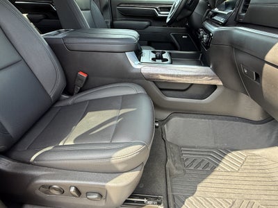 2025 Chevrolet Silverado 3500HD LTZ