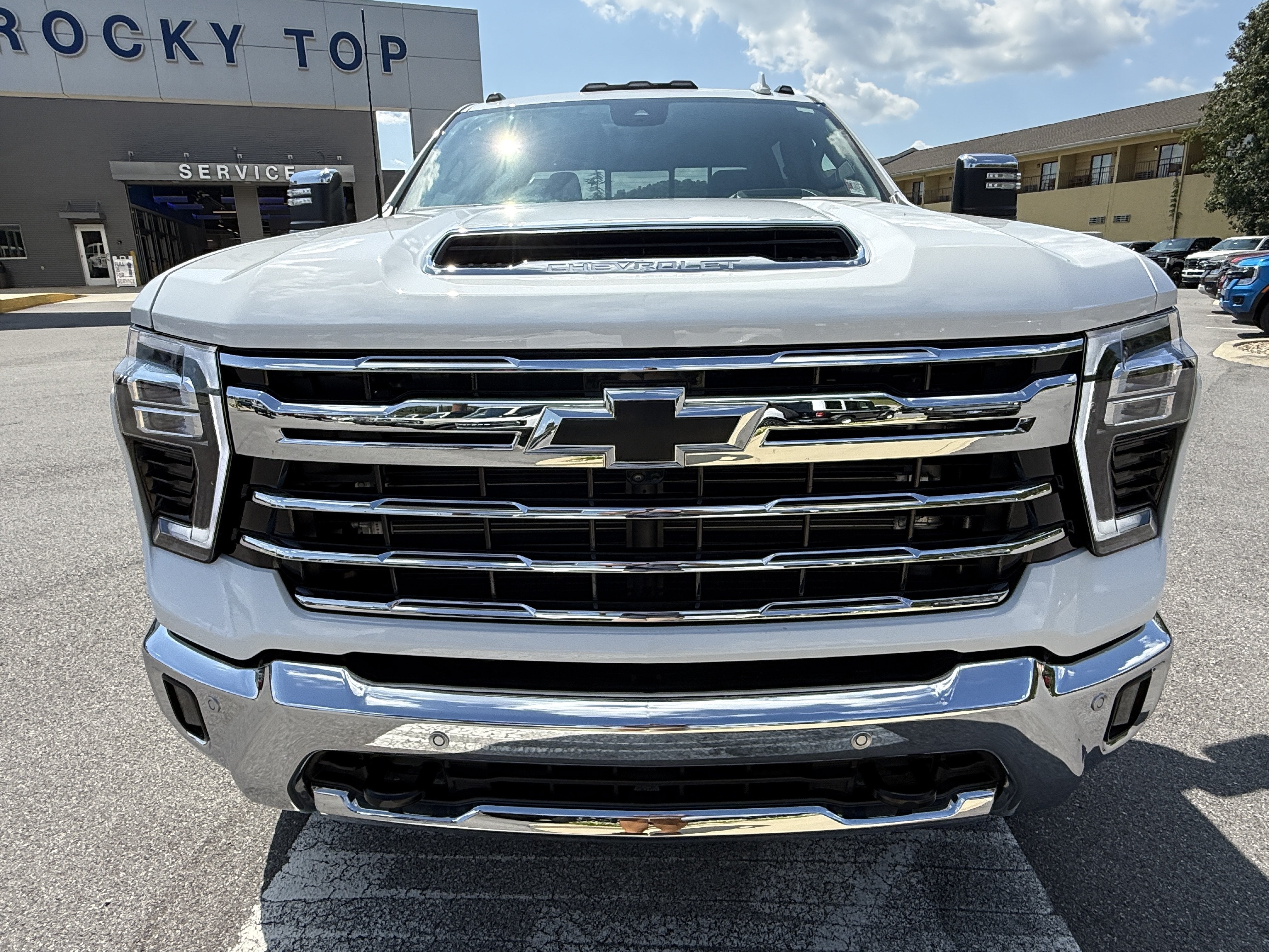 2025 Chevrolet Silverado 3500HD LTZ