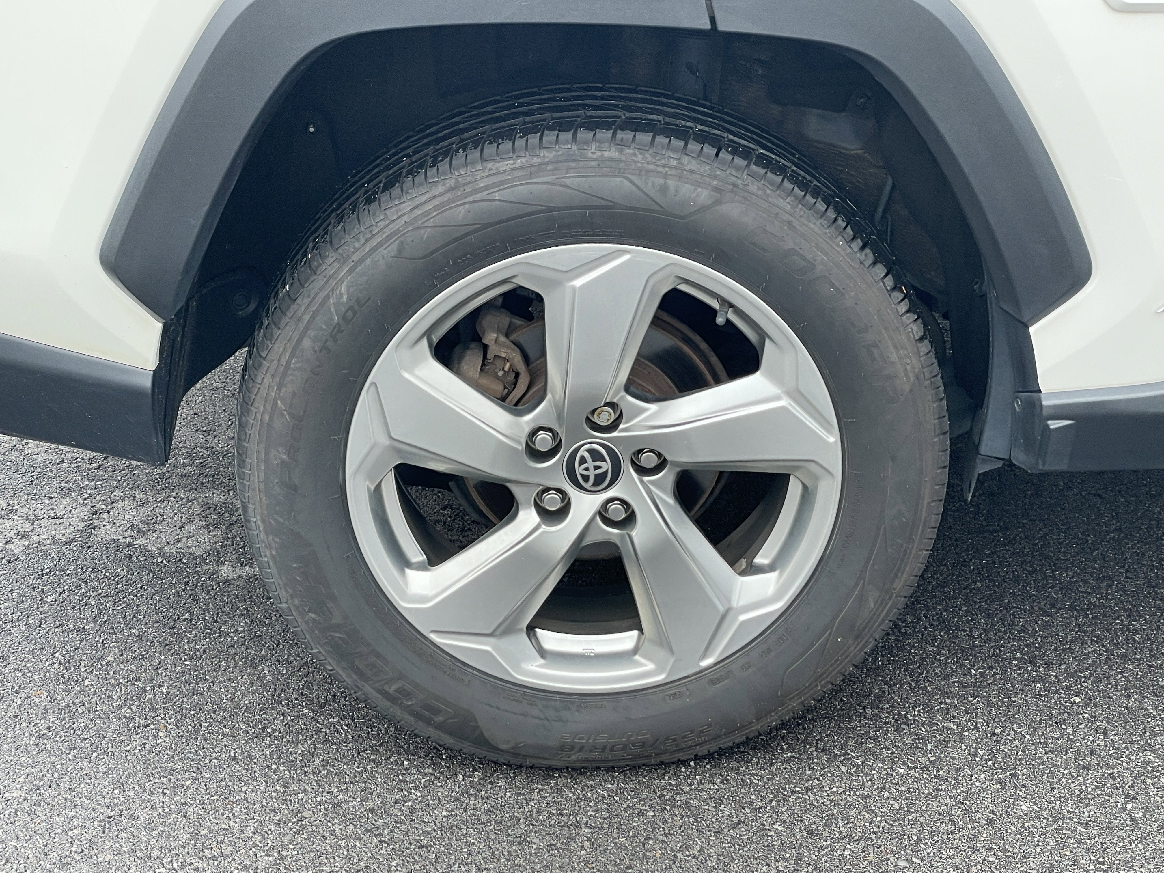 2021 Toyota RAV4 Hybrid XLE Premium