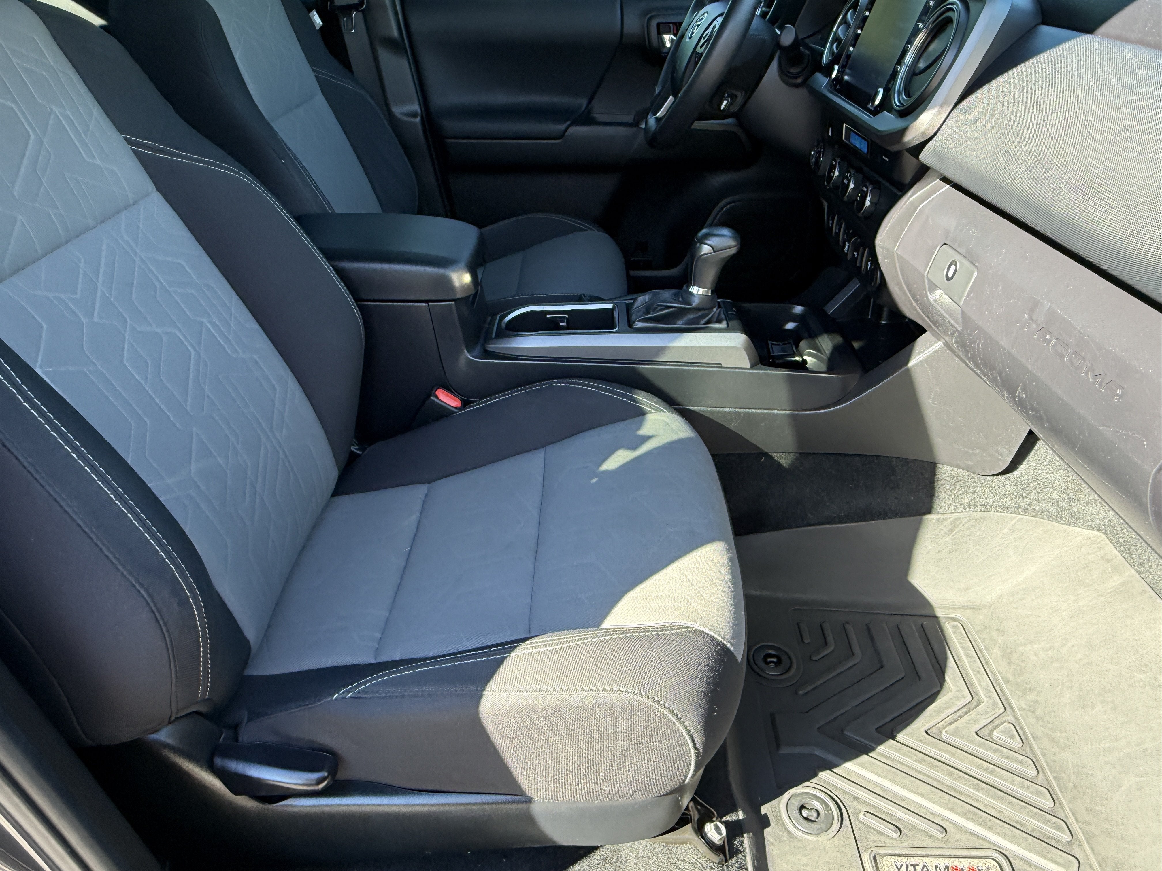 2022 Toyota Tacoma 4WD TRD Sport