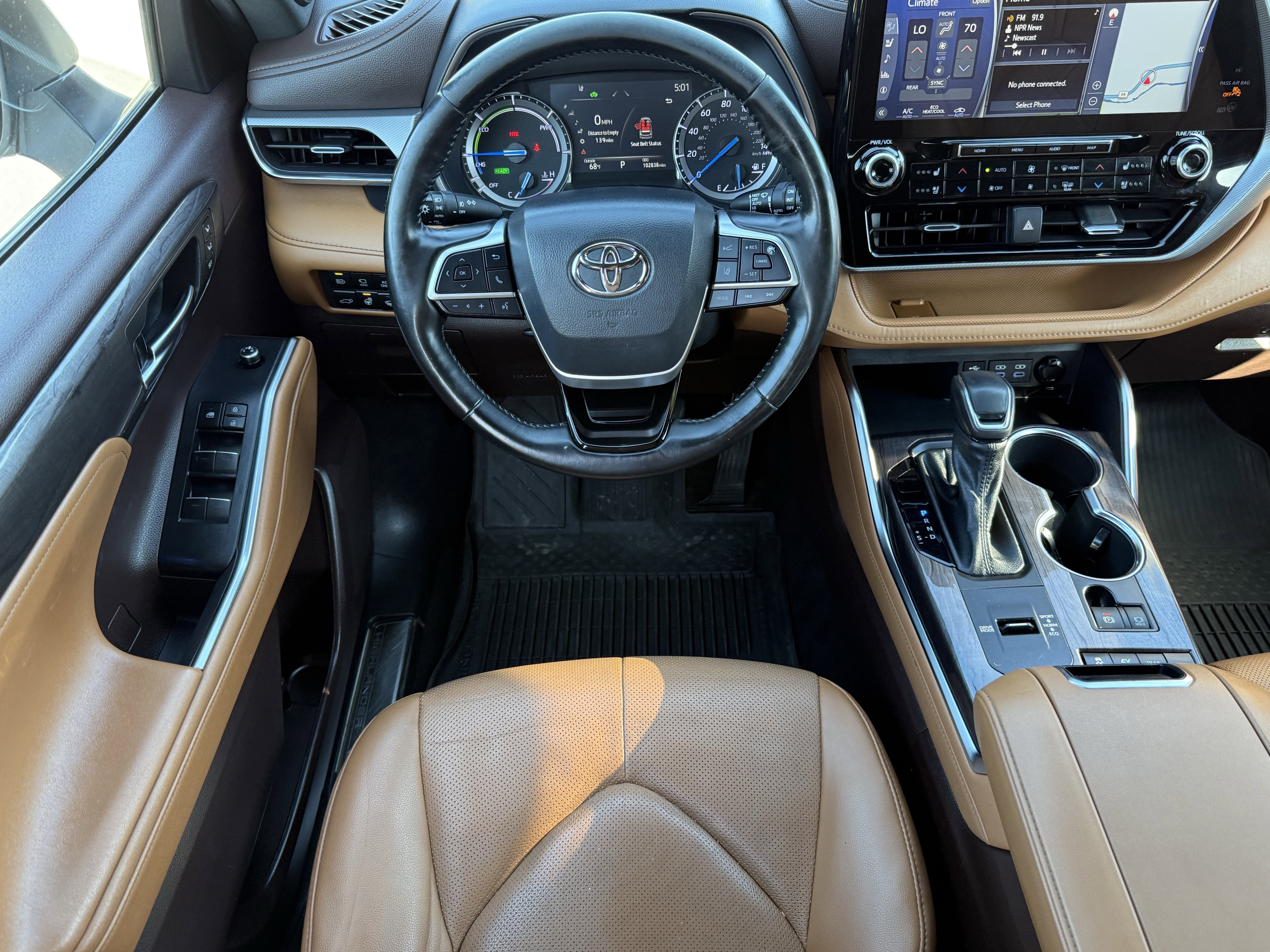 2022 Toyota Highlander Hybrid Platinum