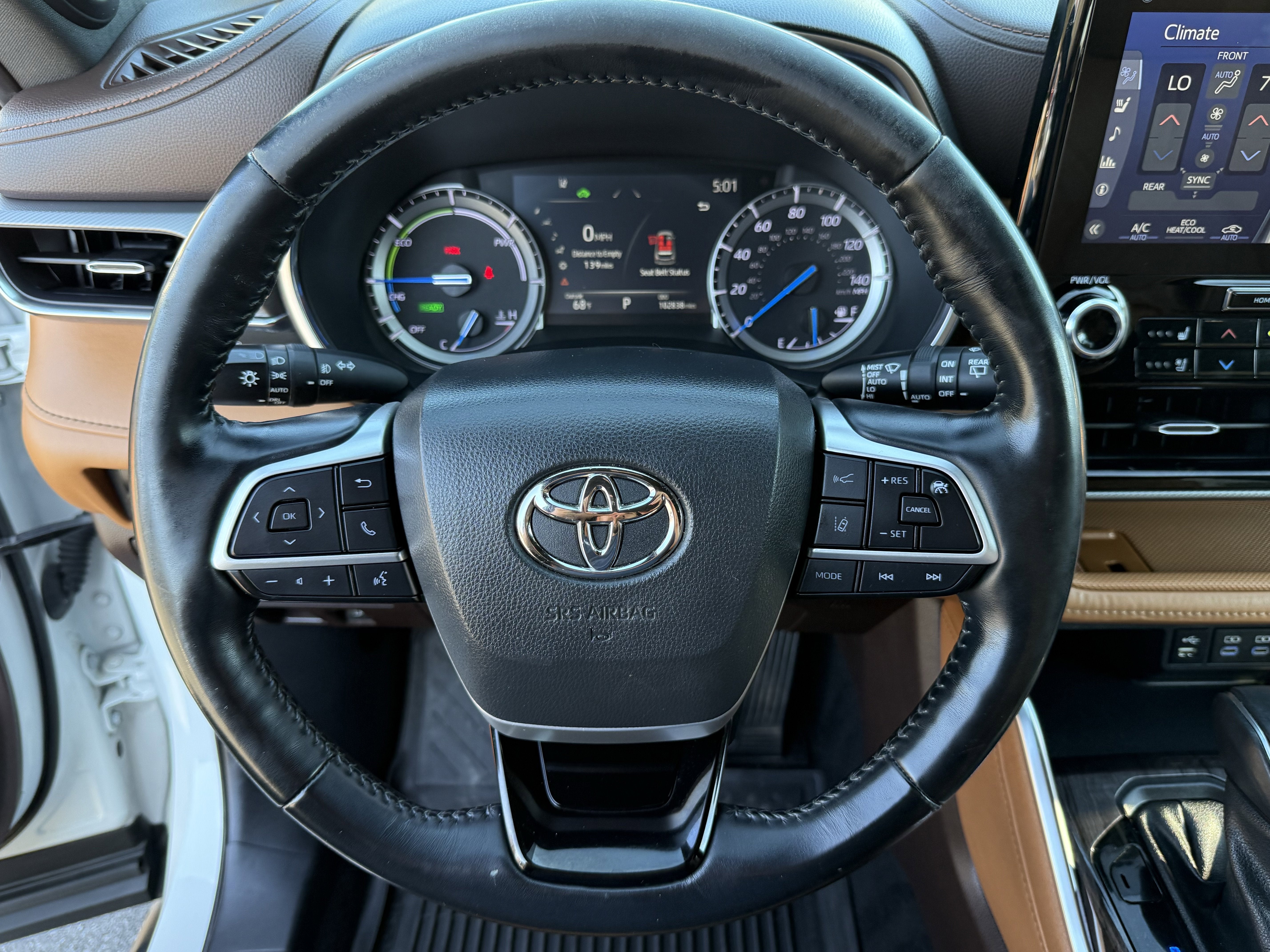 2022 Toyota Highlander Hybrid Platinum