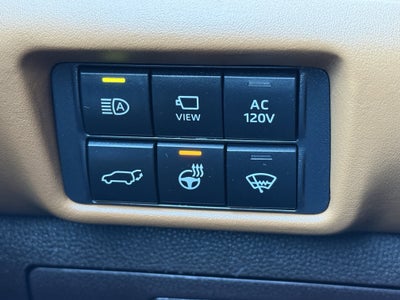 2022 Toyota Highlander Hybrid Platinum