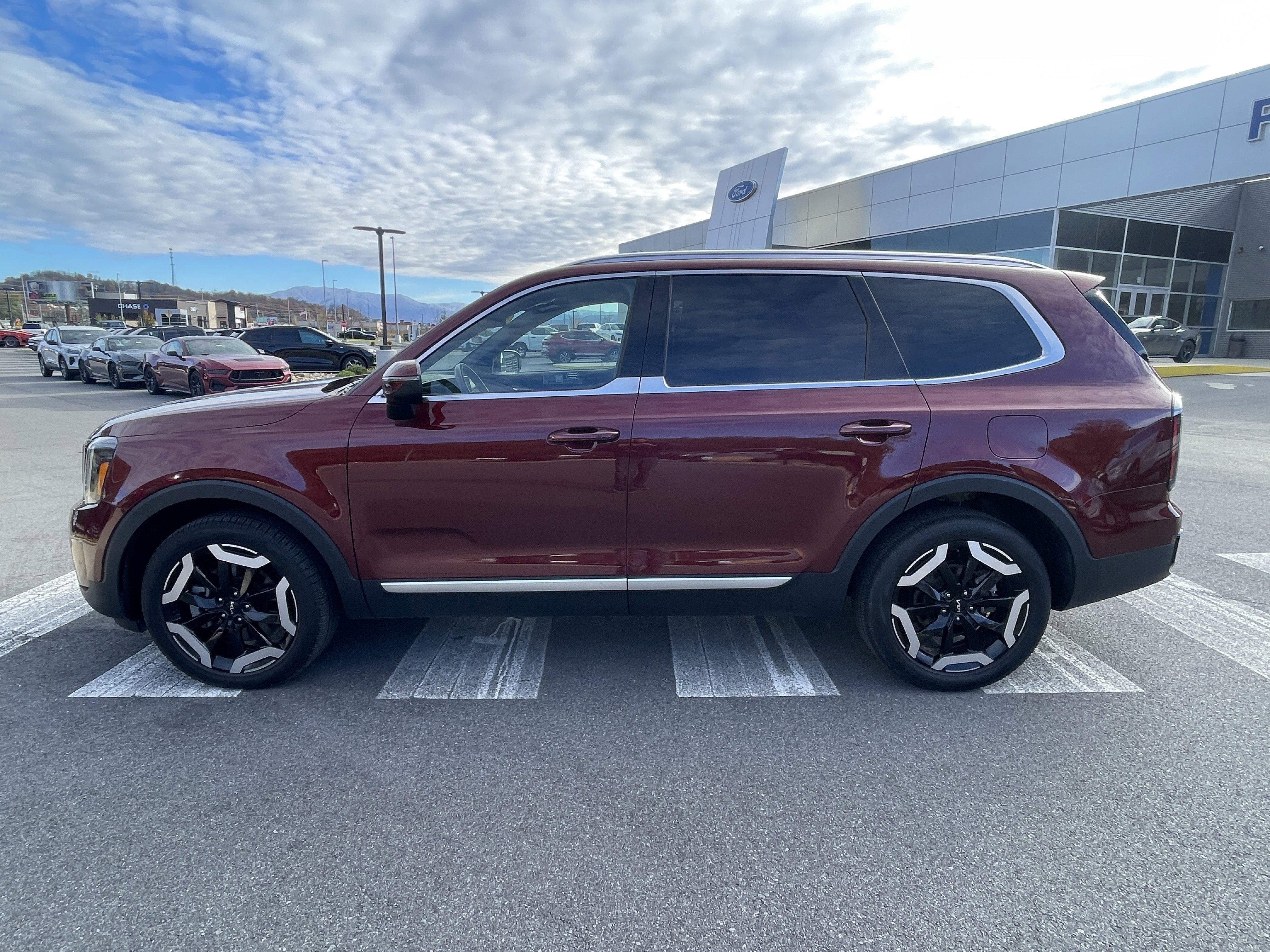 2023 Kia Telluride EX