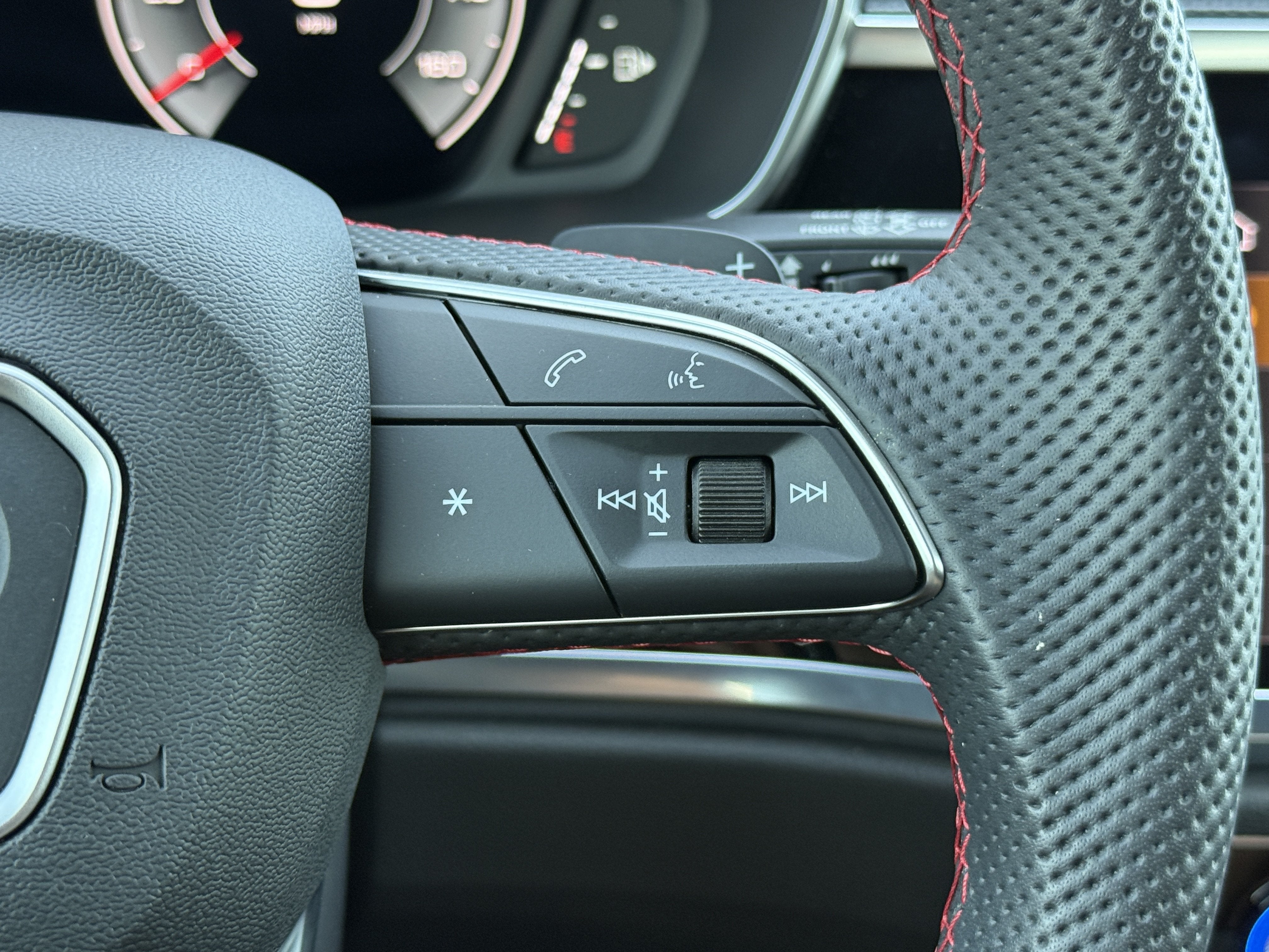 2025 Audi Q3 S line Premium Plus