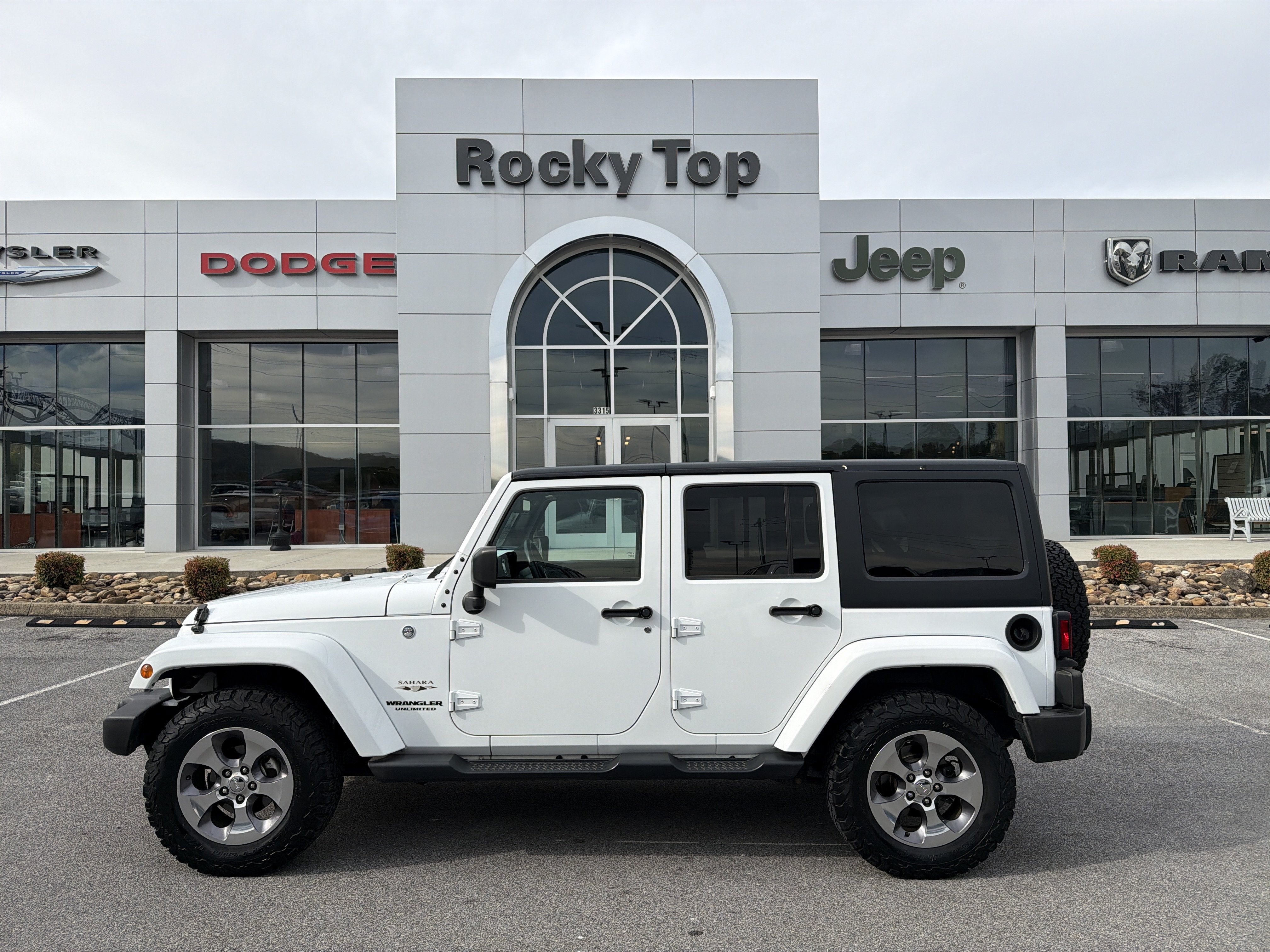 2016 Jeep Wrangler Unlimited Sahara