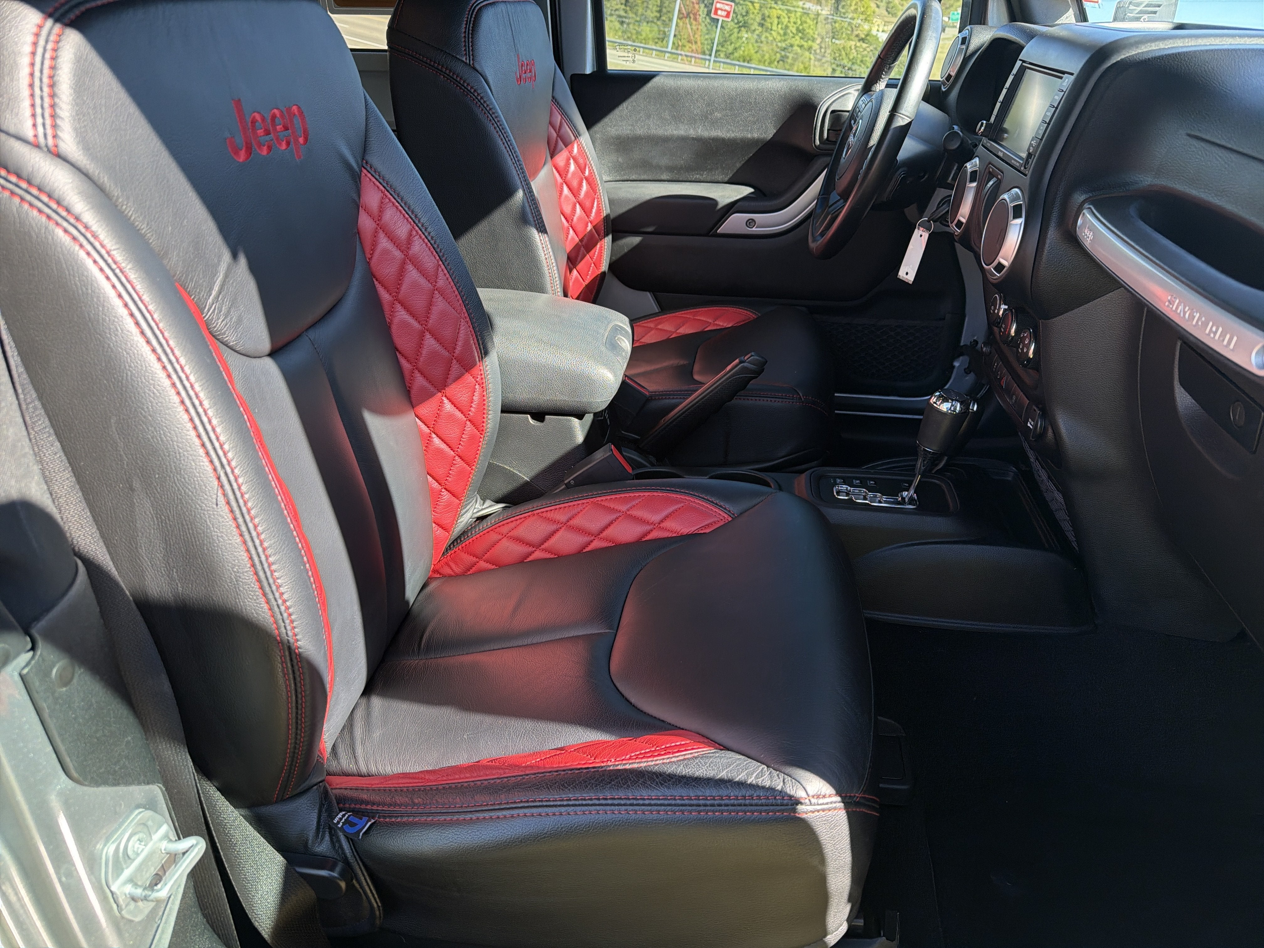 2018 Jeep Wrangler JK Sahara 4x4