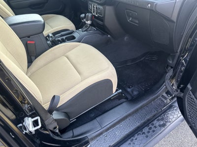 2020 Jeep Wrangler Unlimited Black and Tan 4X4