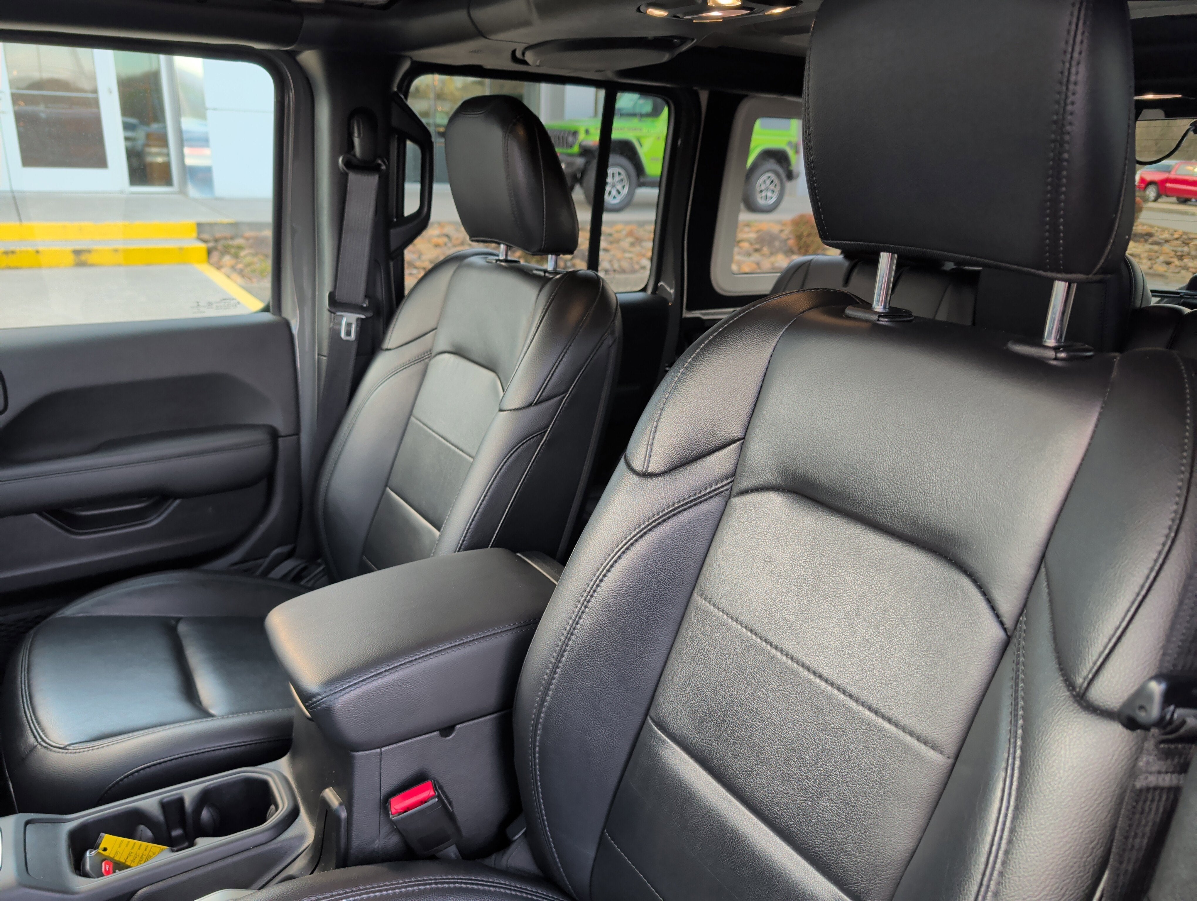 2021 Jeep Wrangler Unlimited Sahara Altitude 4x4