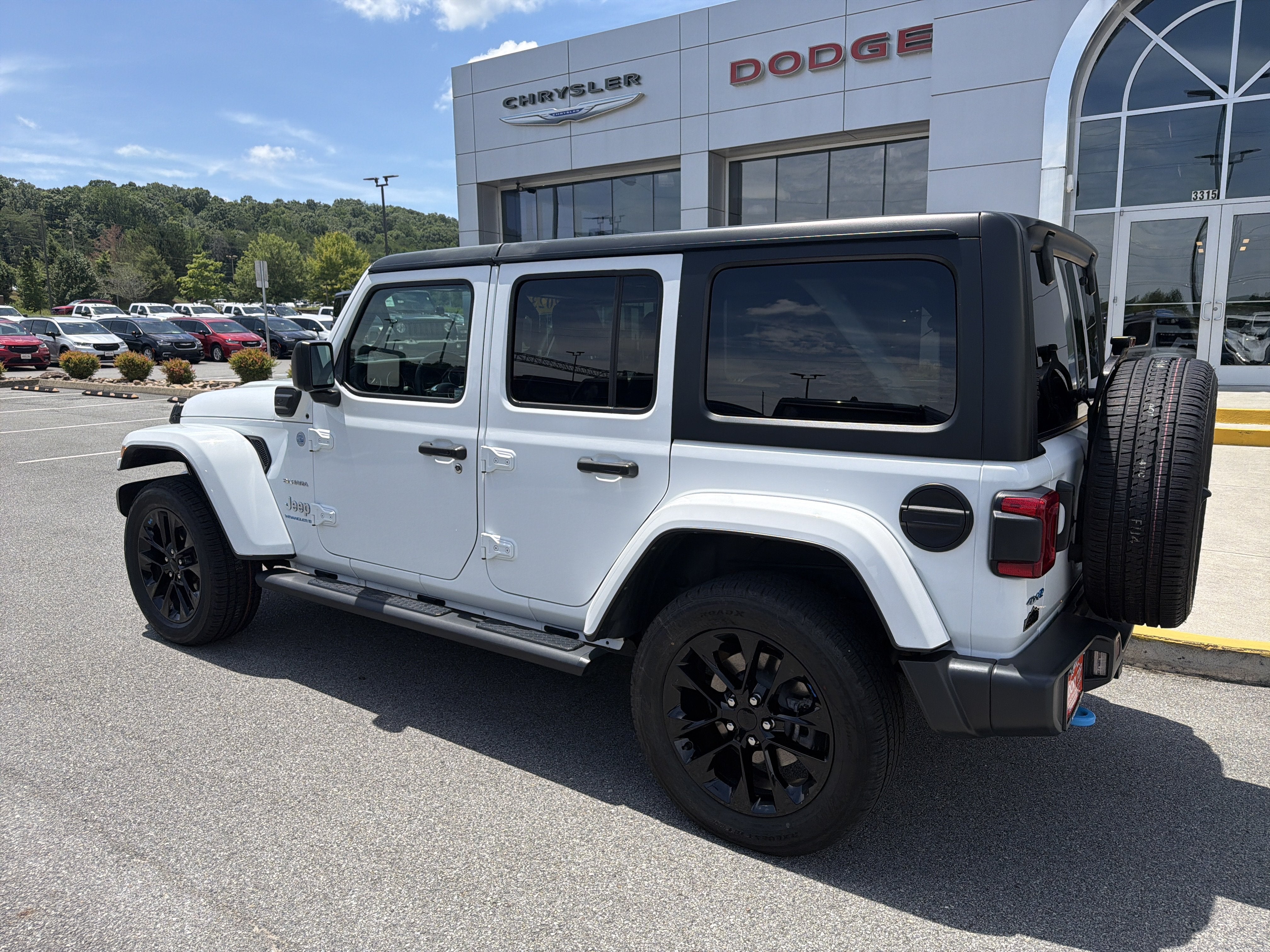2023 Jeep Wrangler 4xe Sahara 4x4