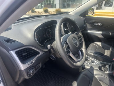 2022 Jeep Cherokee X 4x4