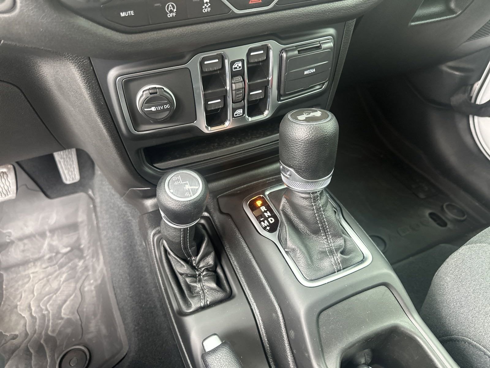 2024 Jeep Wrangler WRANGLER 4-DOOR SPORT S