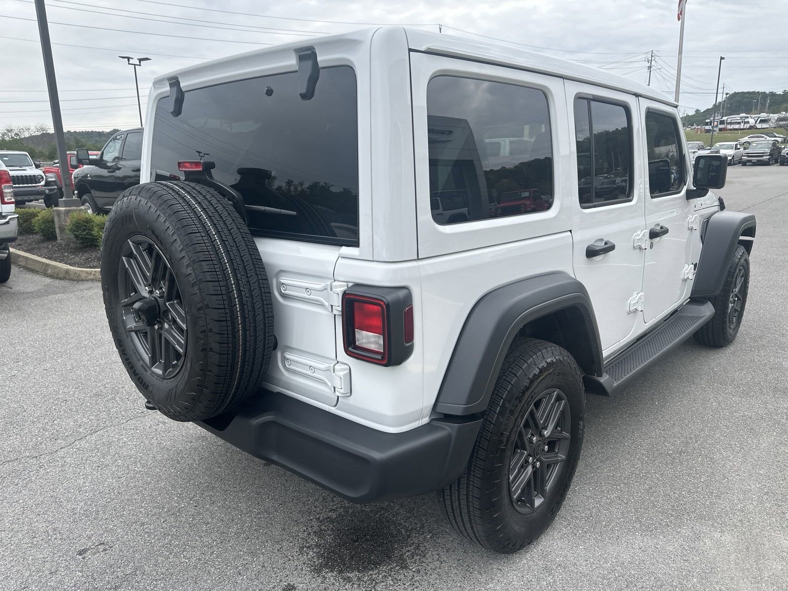 2024 Jeep Wrangler WRANGLER 4-DOOR SPORT S