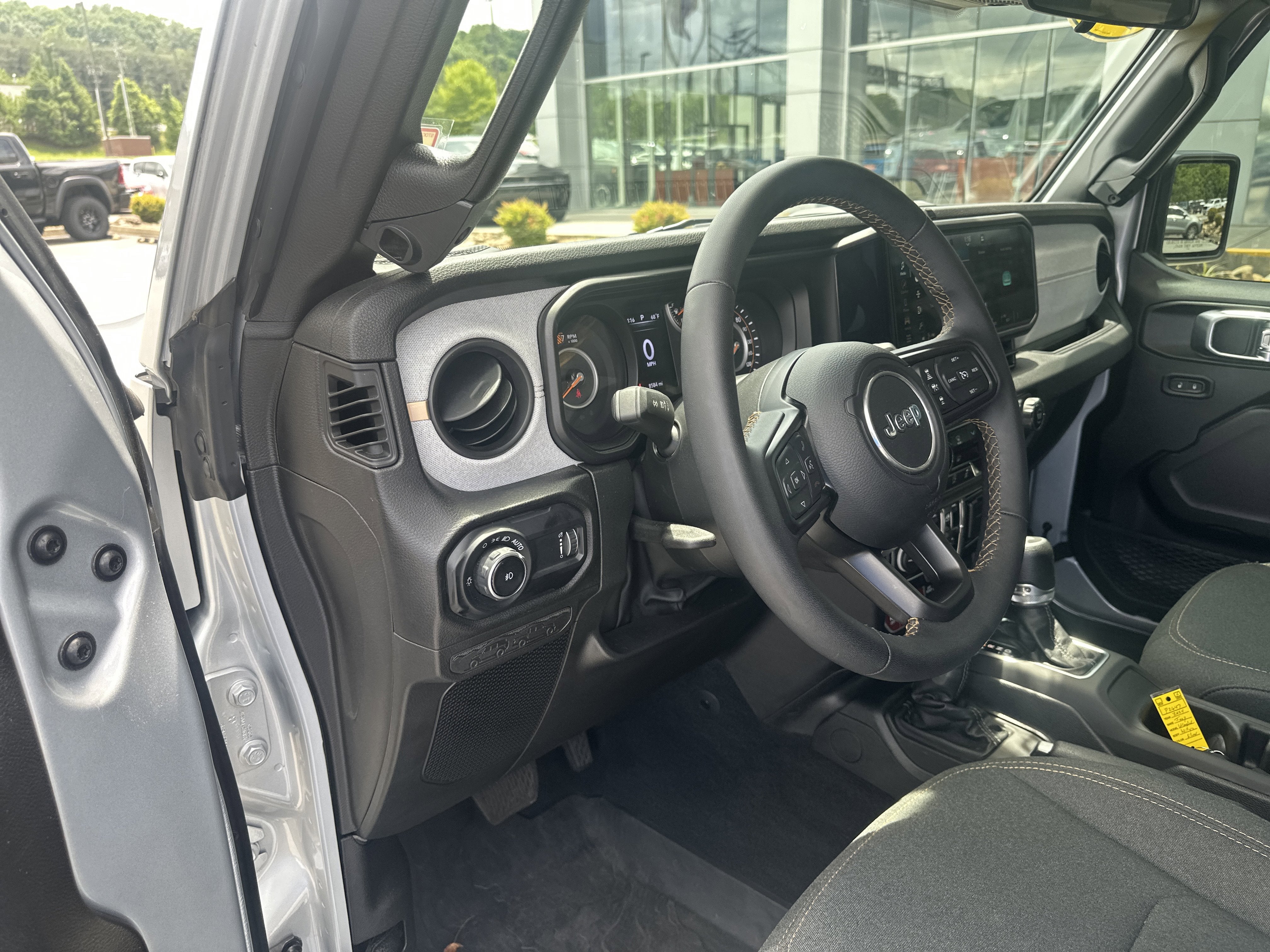 2024 Jeep Wrangler 4-Door Willys 4x4