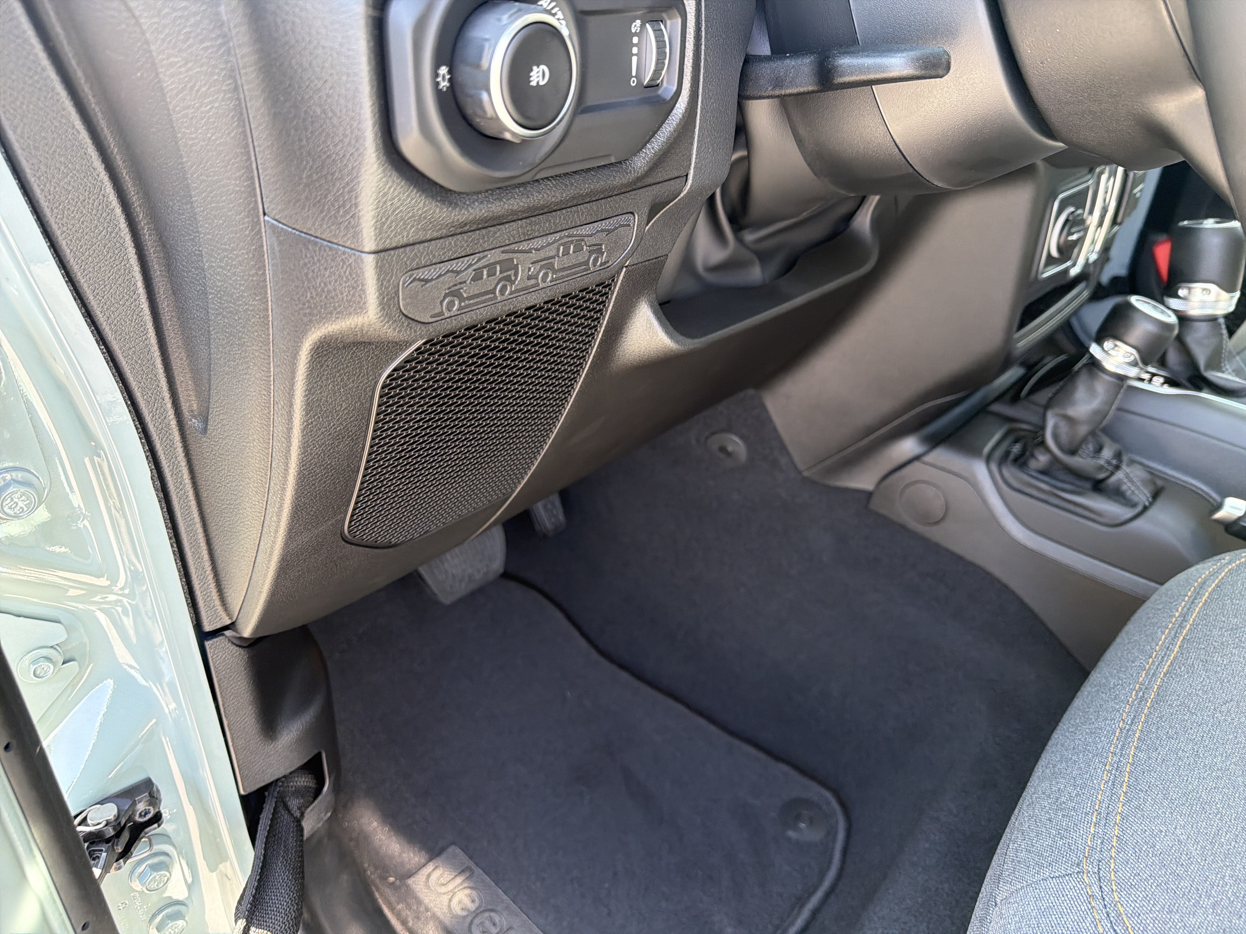 2027 Jeep Wrangler WRANGLER 4-DOOR SPORT S