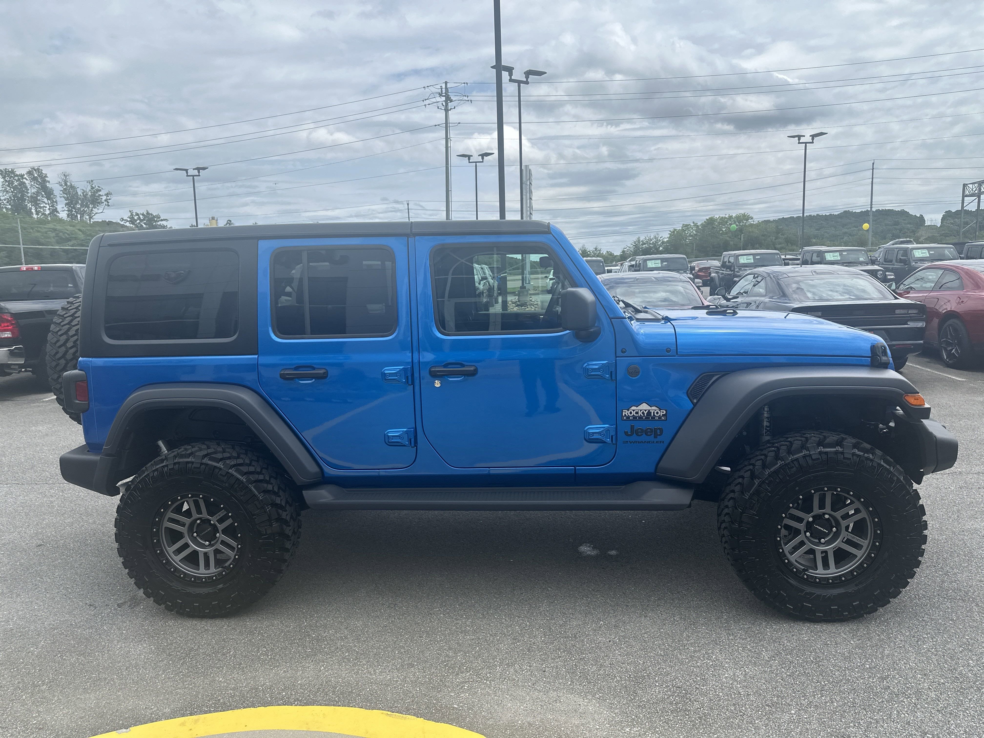 2025 Jeep Wrangler WRANGLER 4-DOOR SPORT S