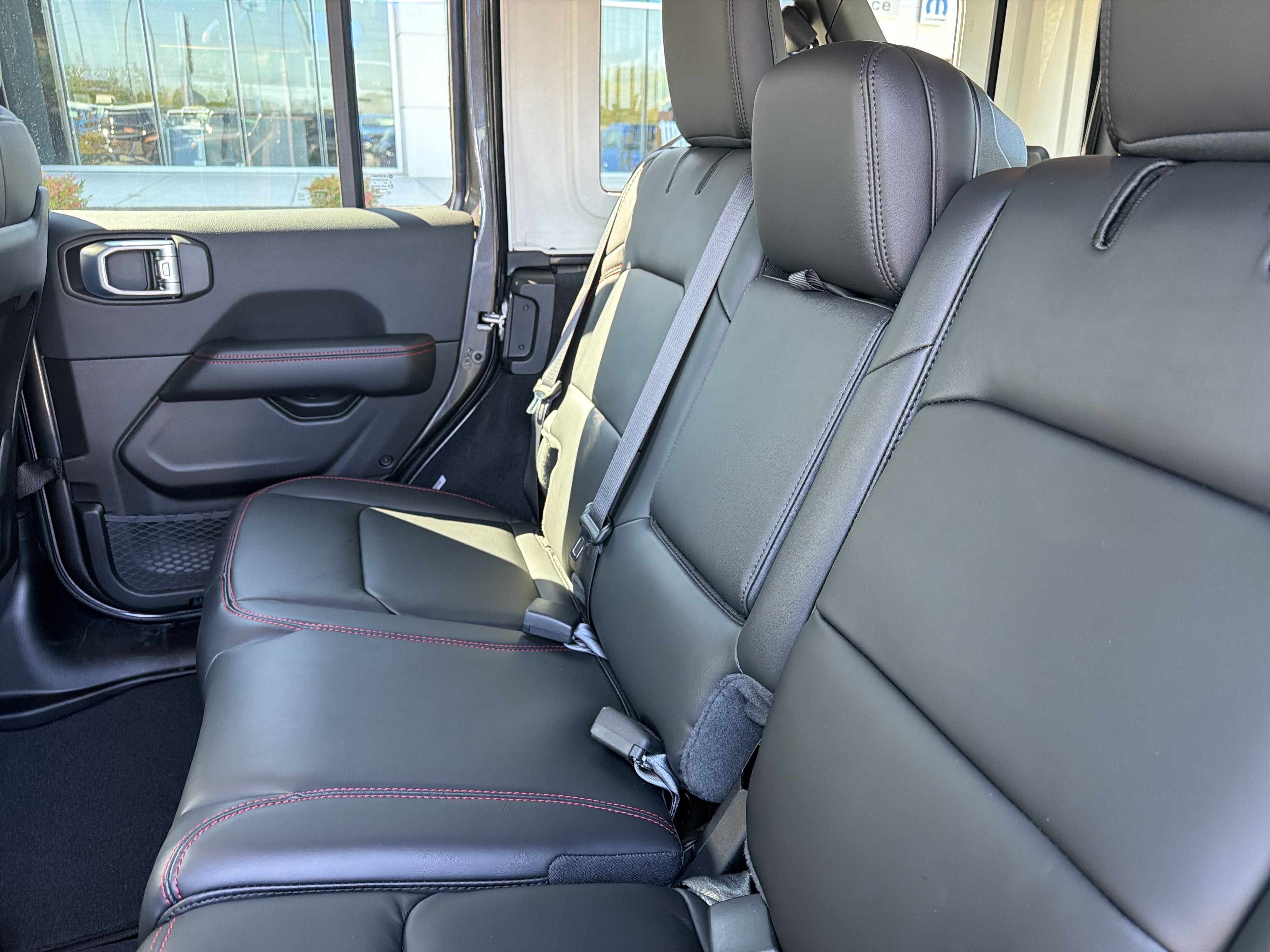 2027 Jeep Wrangler WRANGLER 4-DOOR RUBICON