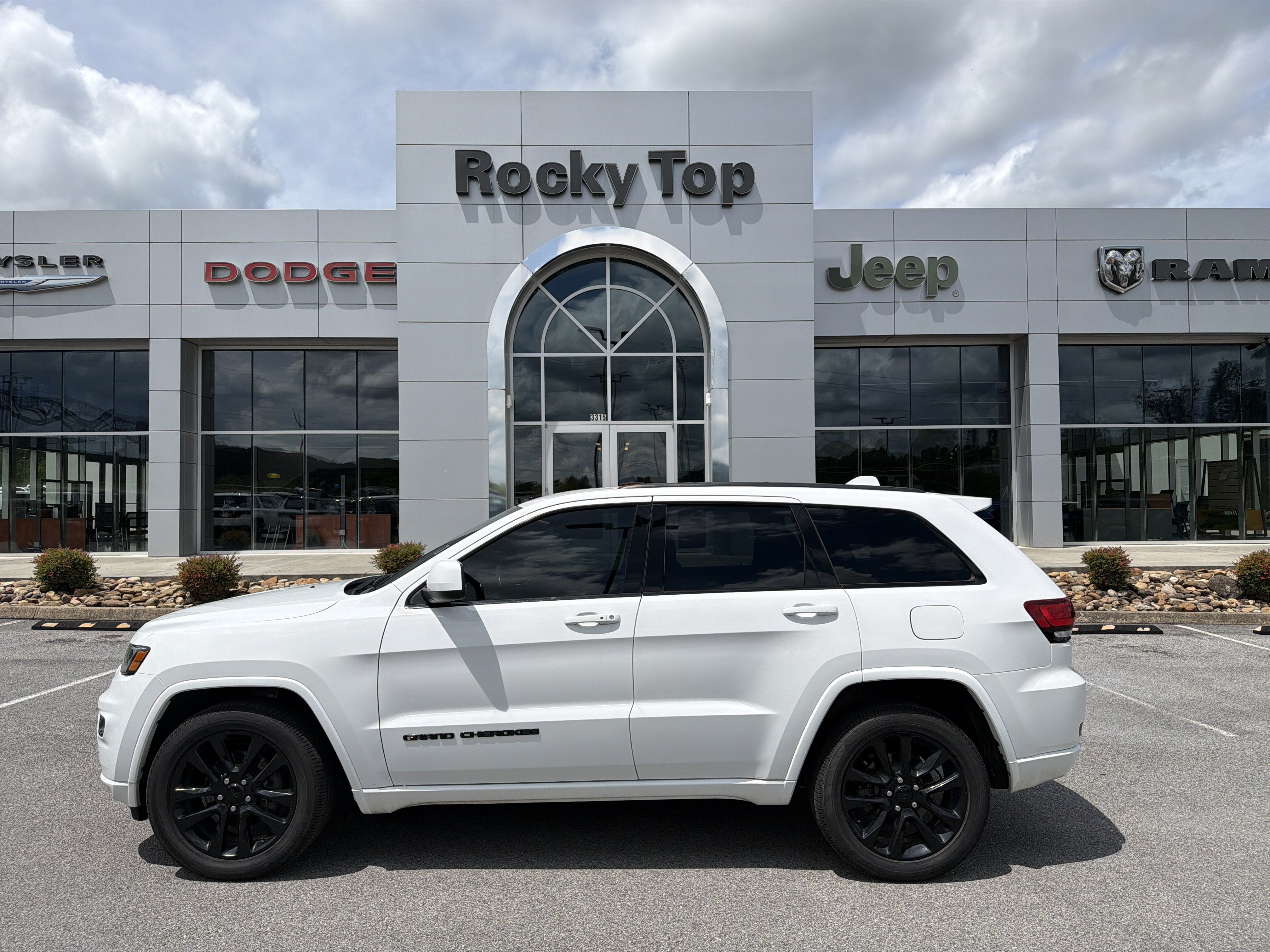 2017 Jeep Grand Cherokee Altitude