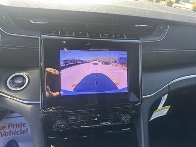 2025 Jeep Grand Cherokee GRAND CHEROKEE LAREDO X 4X4