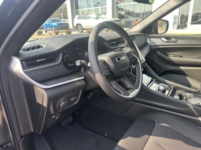 2026 Jeep Grand Cherokee GRAND CHEROKEE LAREDO X 4X4